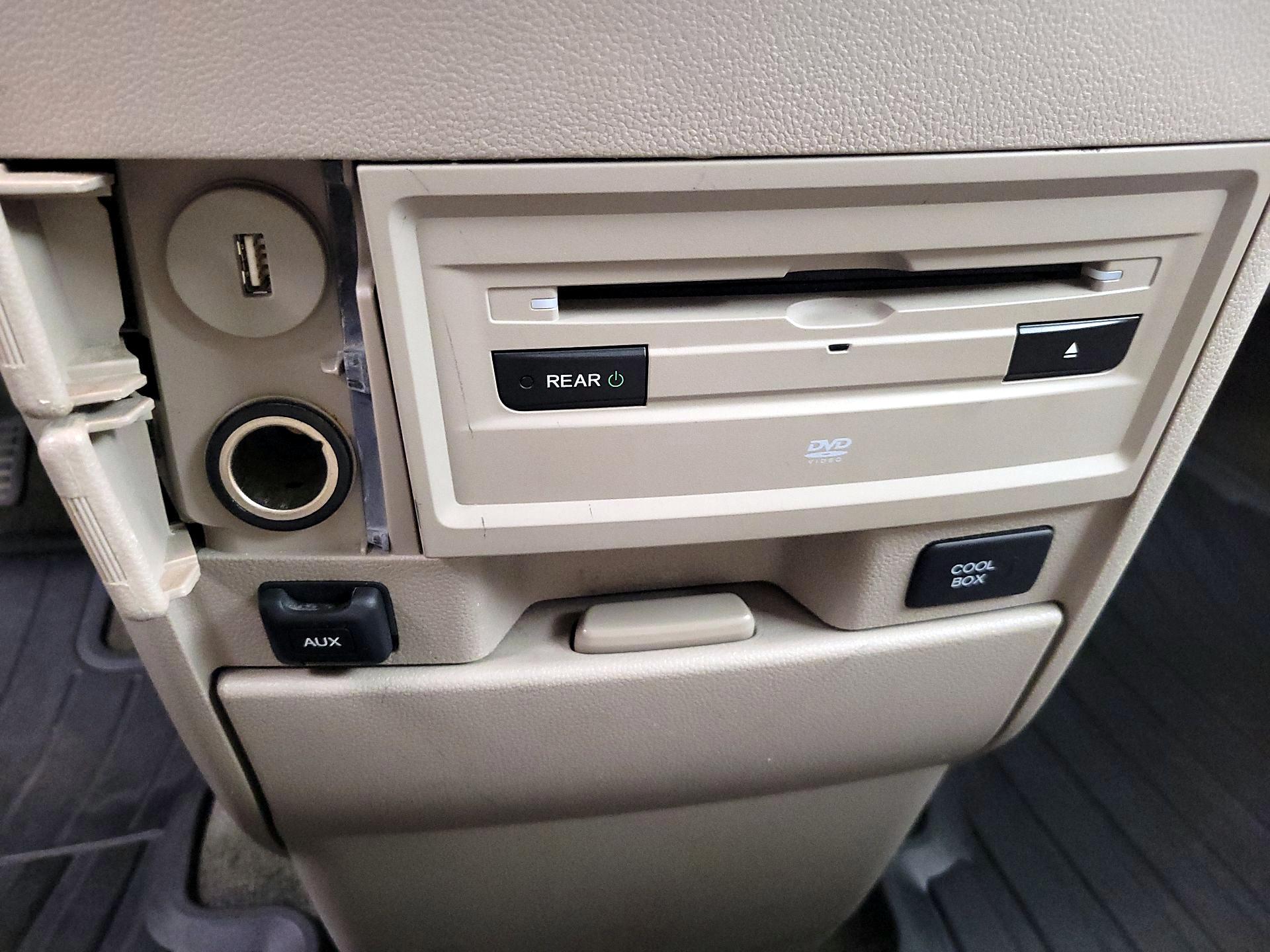 Thumbnail: 2015 Honda Odyssey - 18