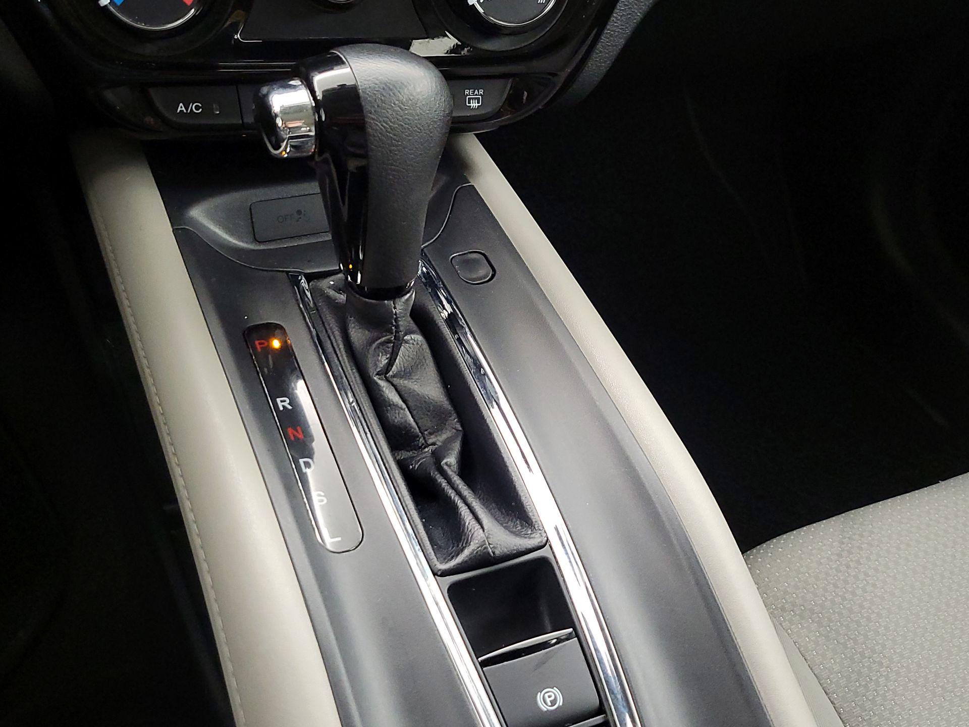Thumbnail: 2021 Honda HR-V - 17