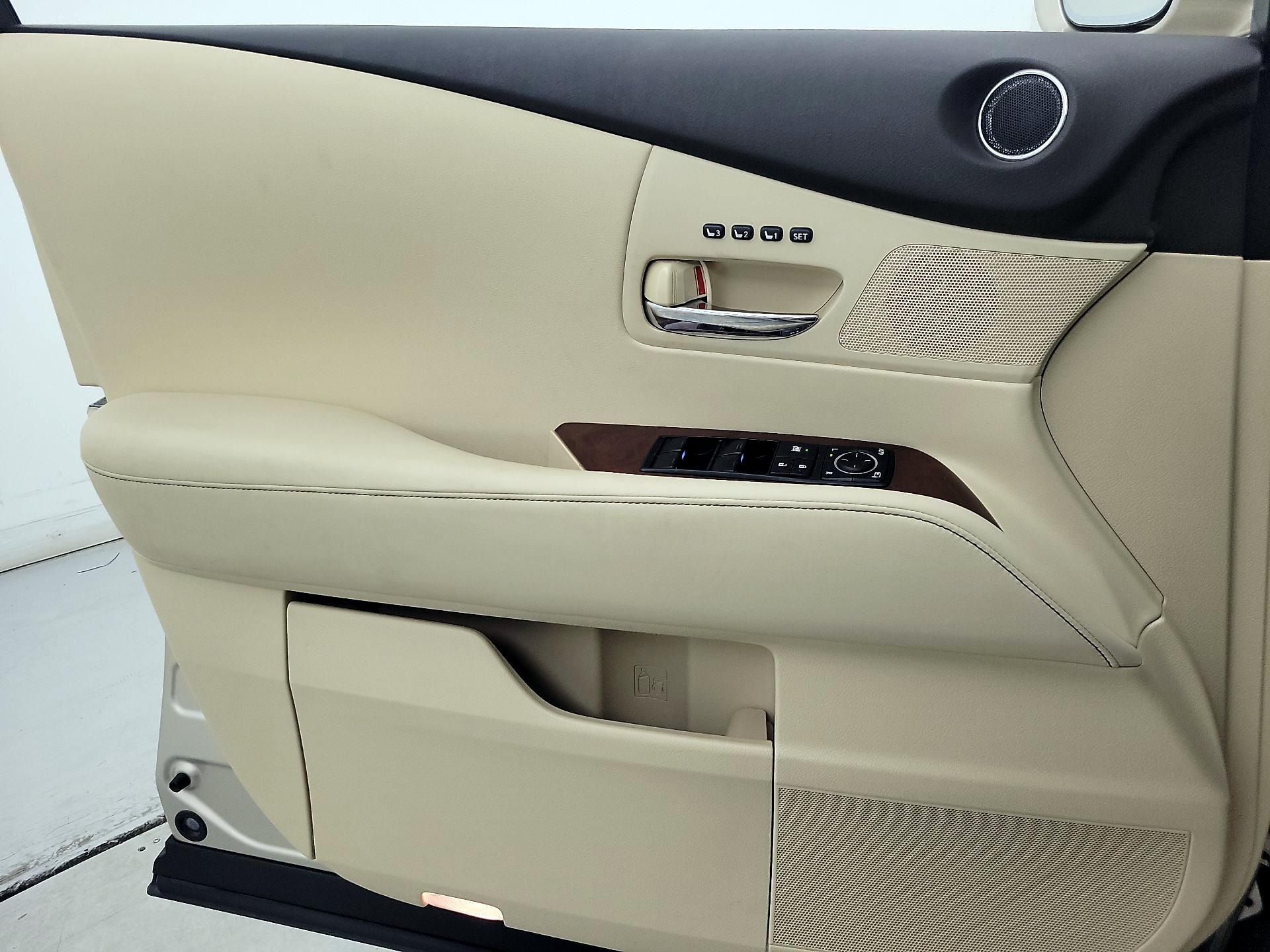 Thumbnail: 2015 Lexus RX - 12