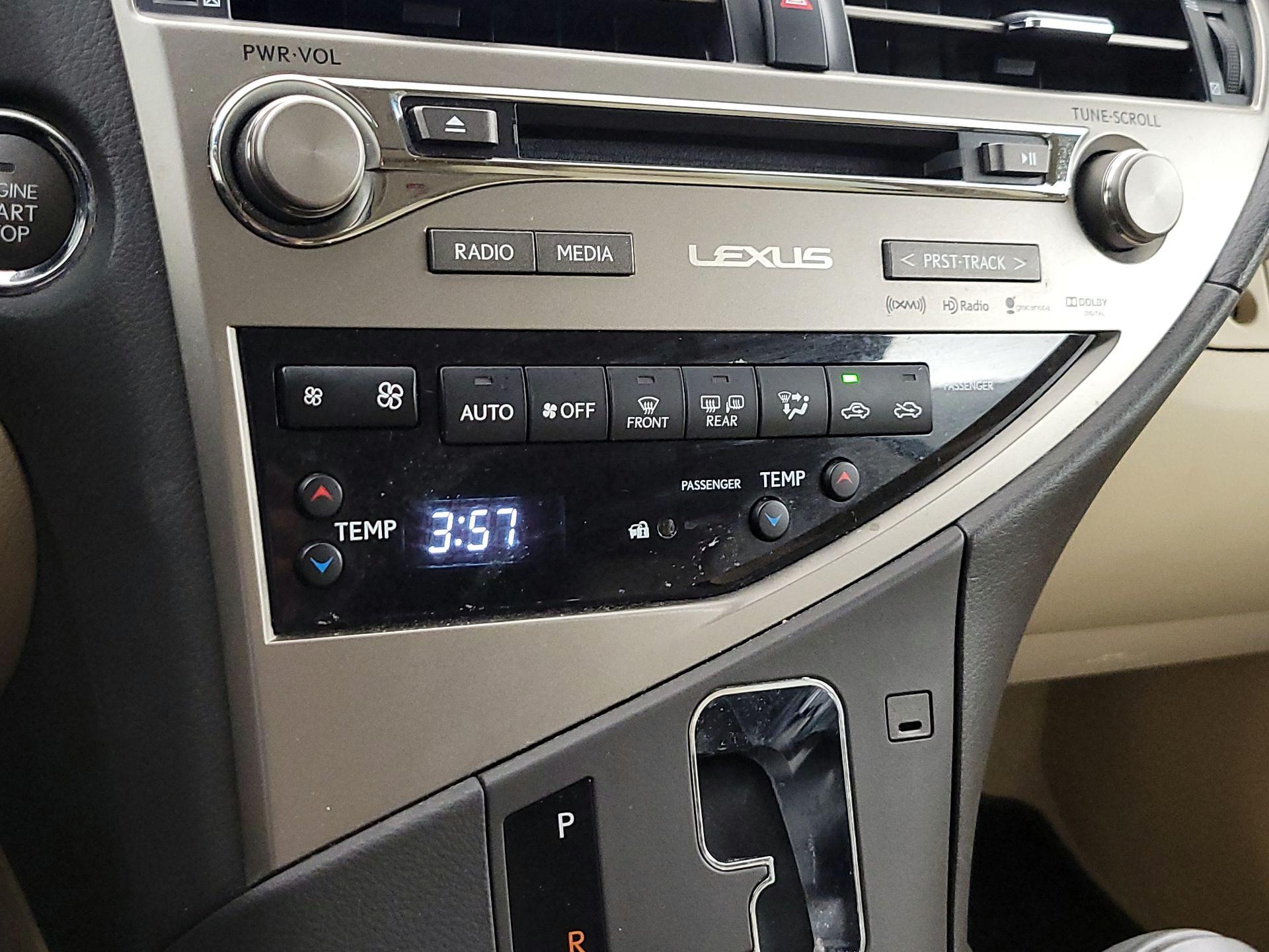 Thumbnail: 2015 Lexus RX - 17