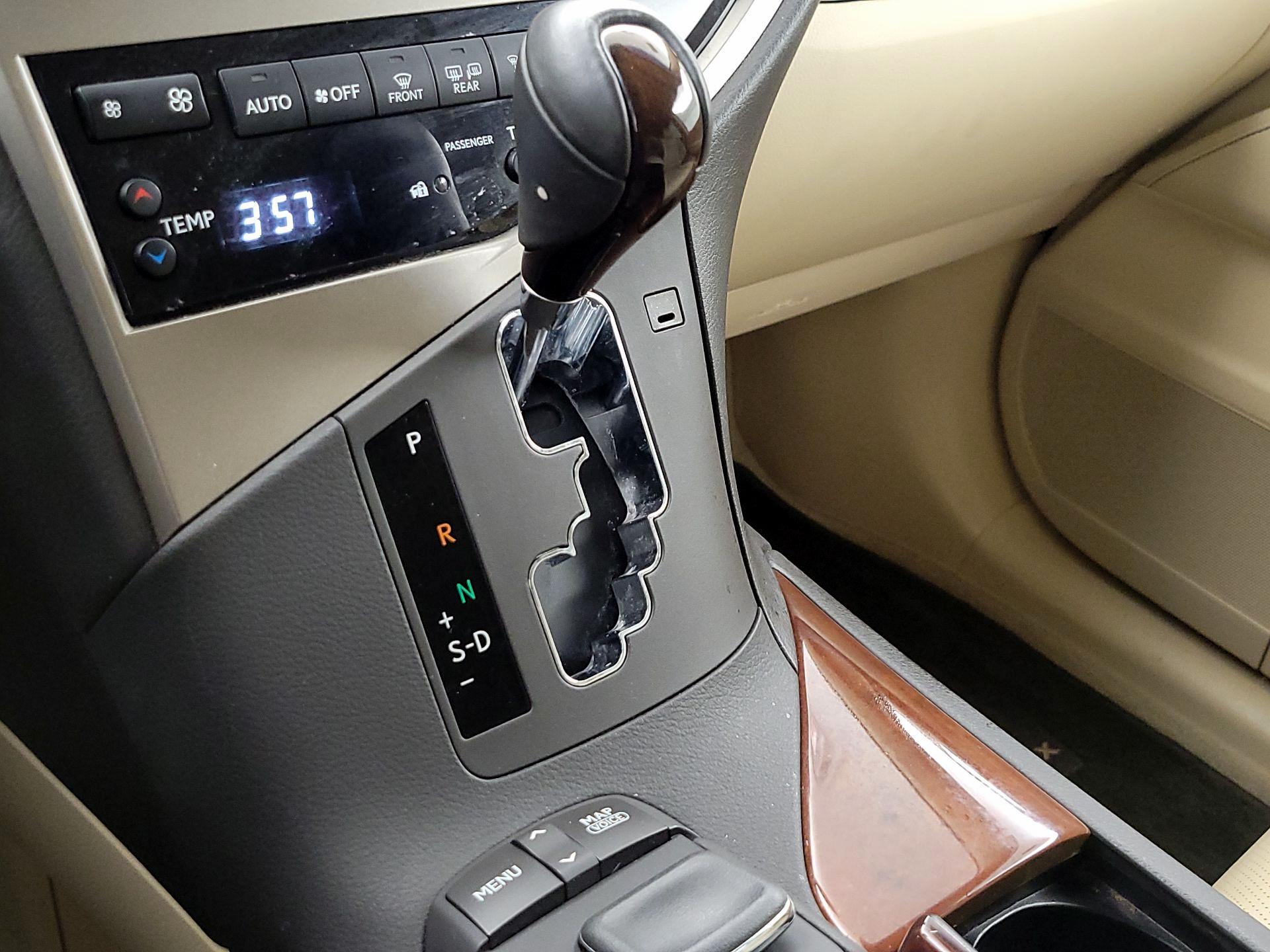 Thumbnail: 2015 Lexus RX - 18