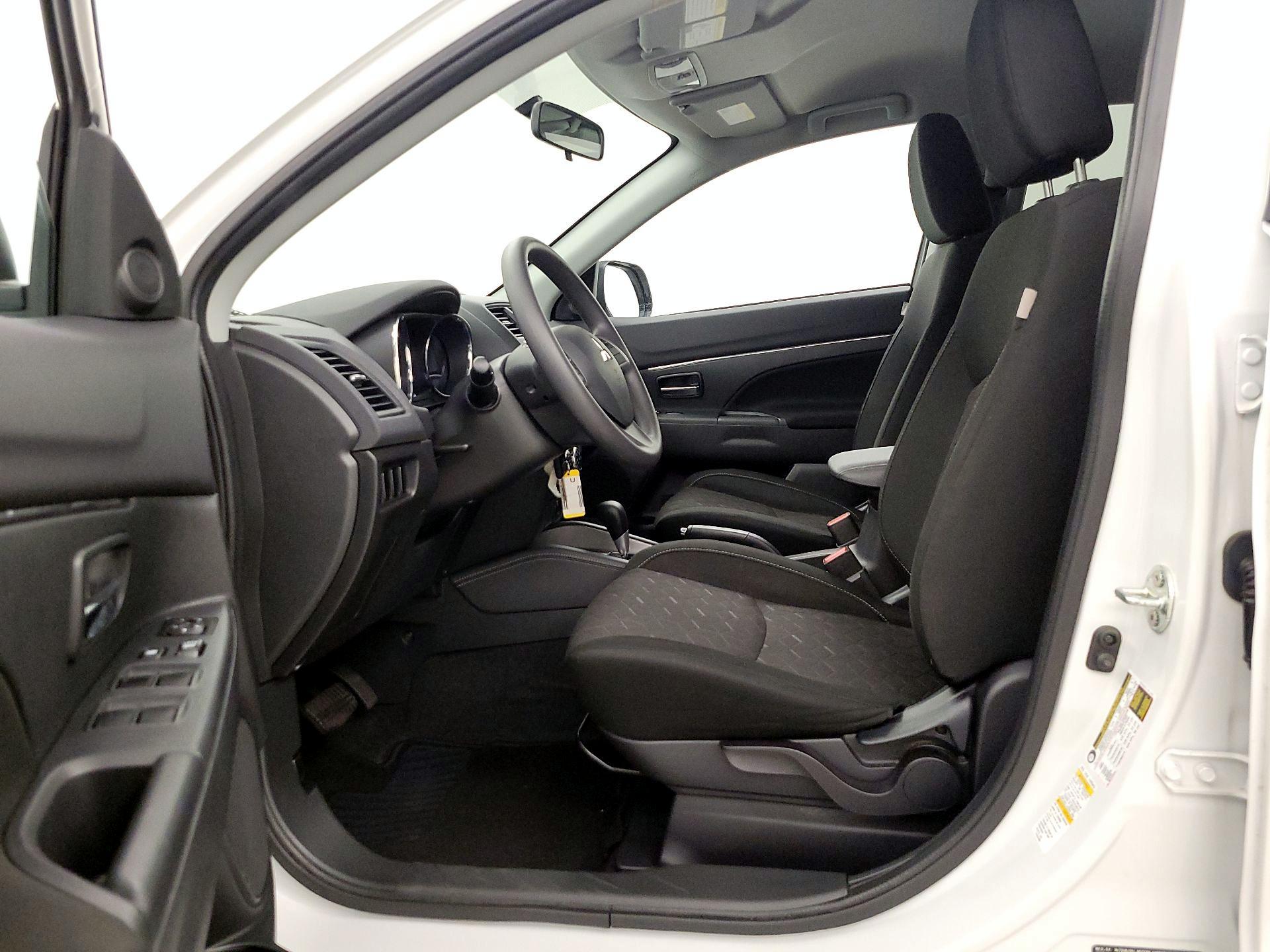 Thumbnail: 2020 Mitsubishi Outlander Sport - 11