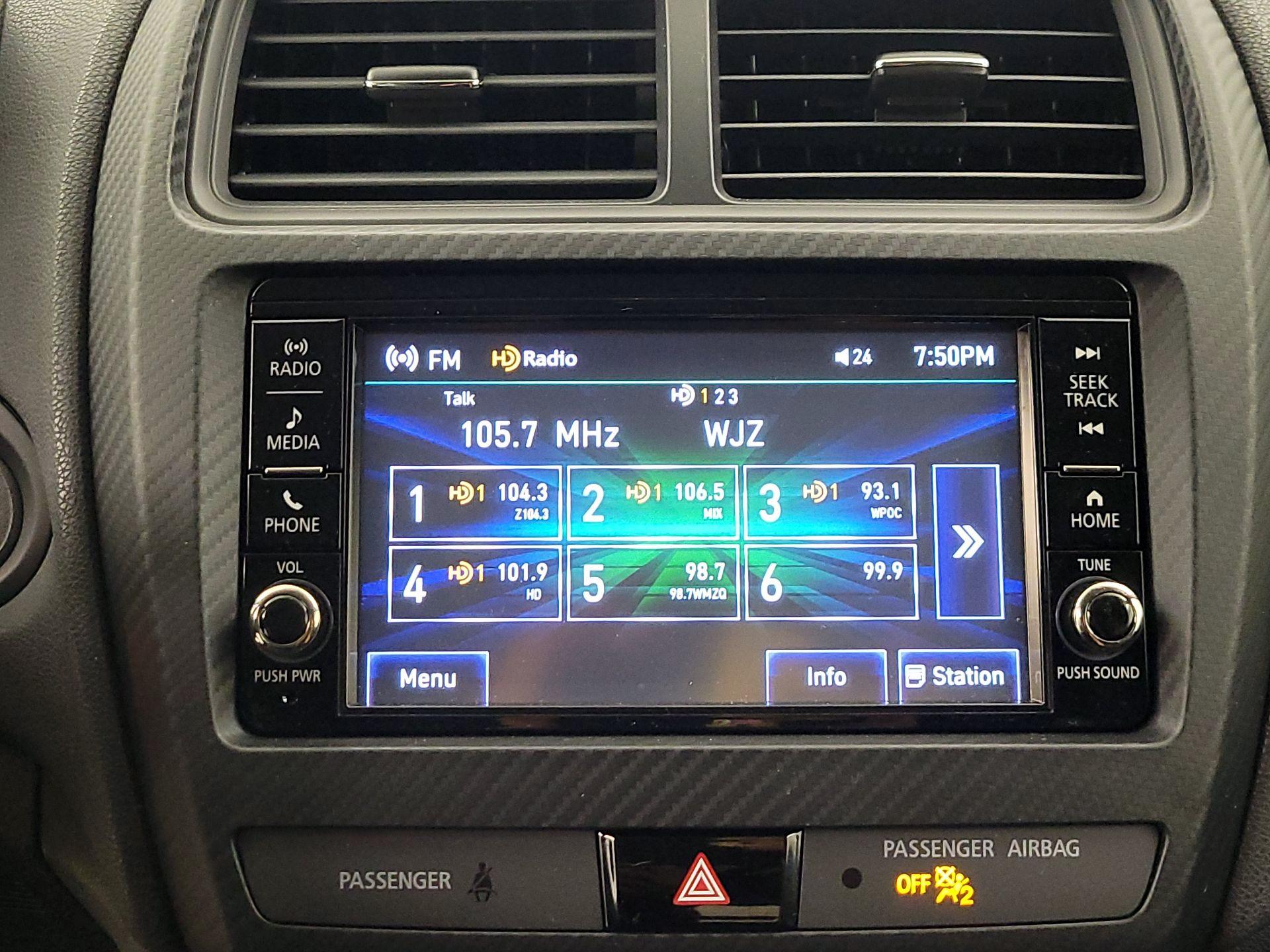 Thumbnail: 2020 Mitsubishi Outlander Sport - 14