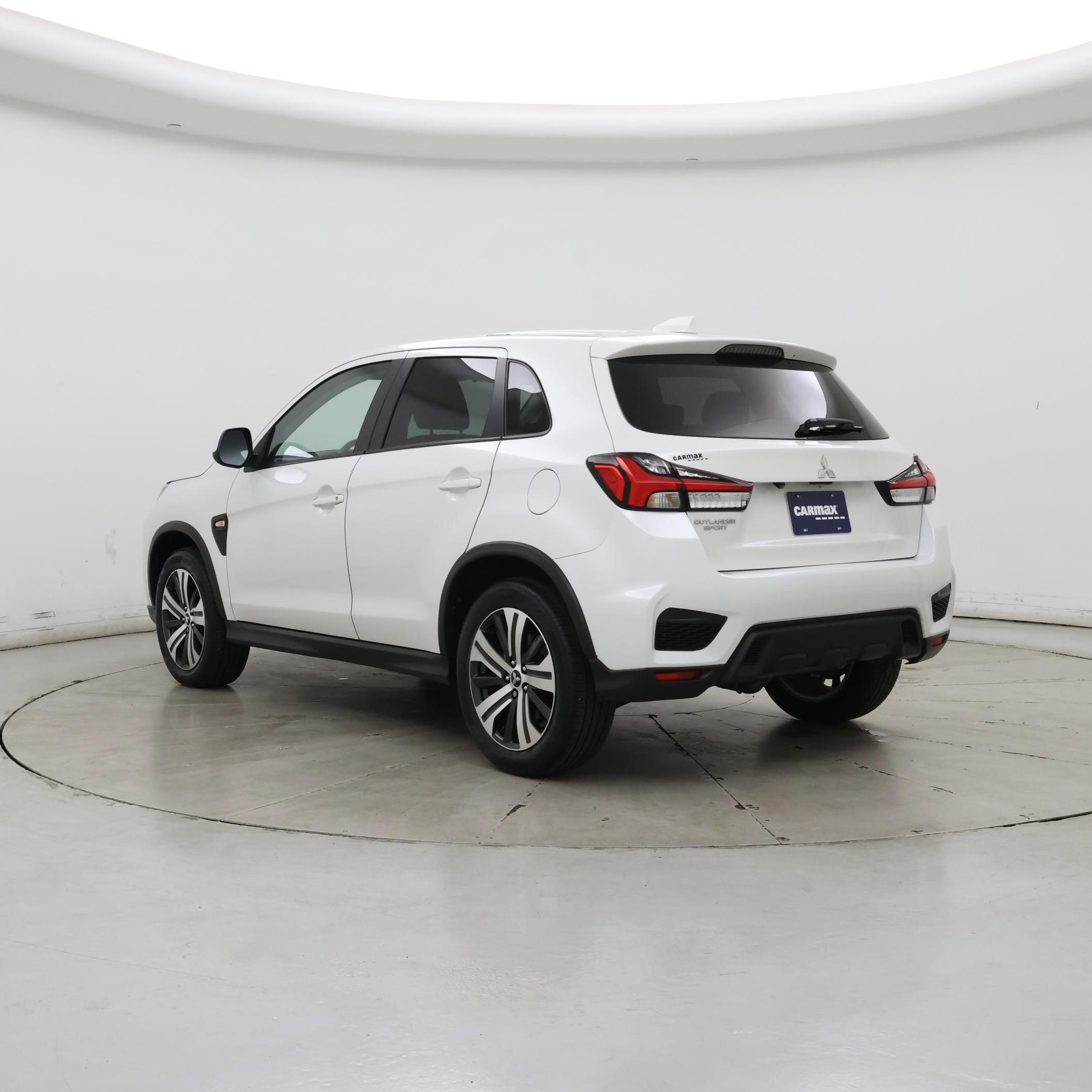 Thumbnail: 2020 Mitsubishi Outlander Sport - 2