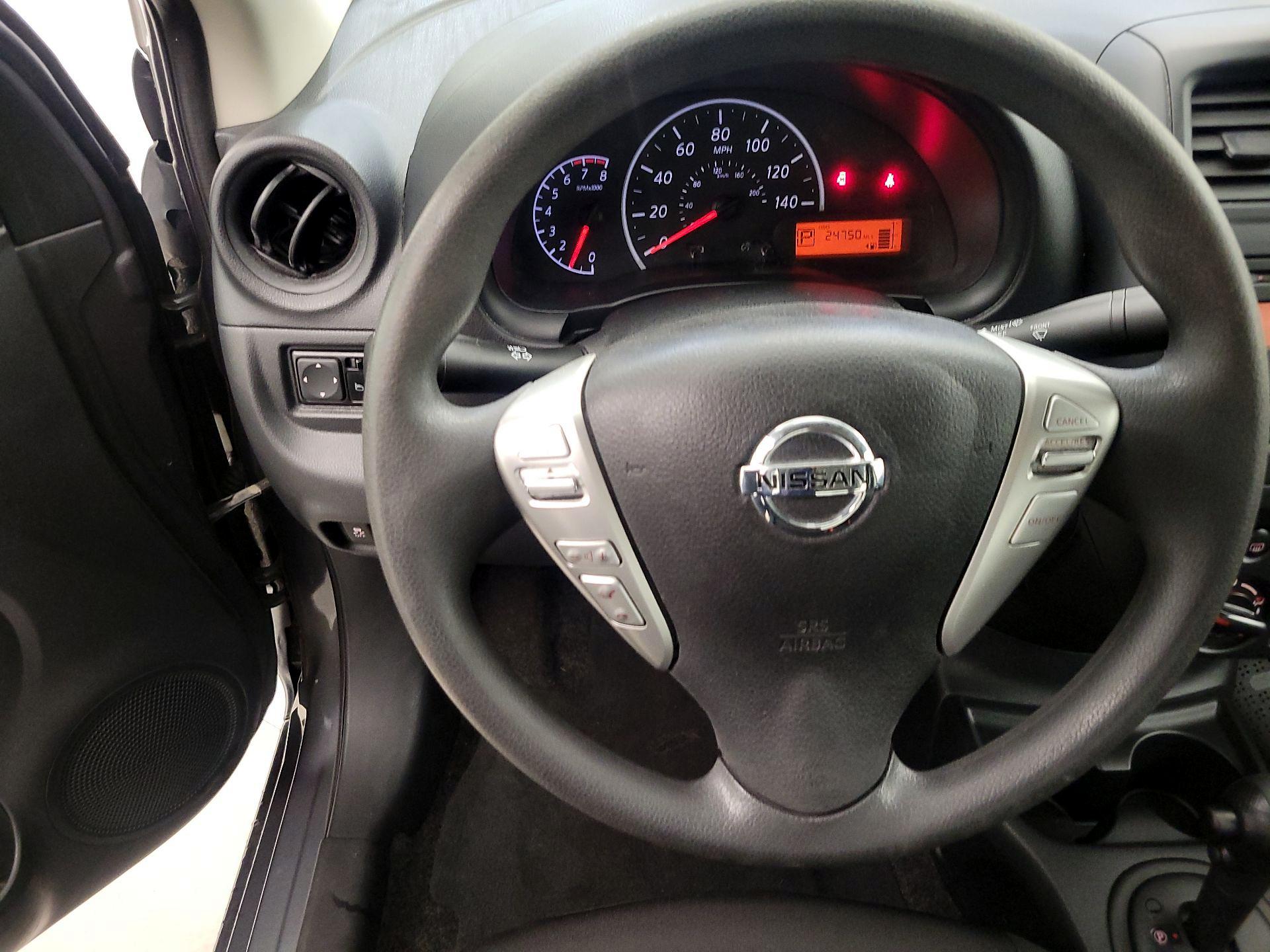 Thumbnail: 2016 Nissan Versa - 10