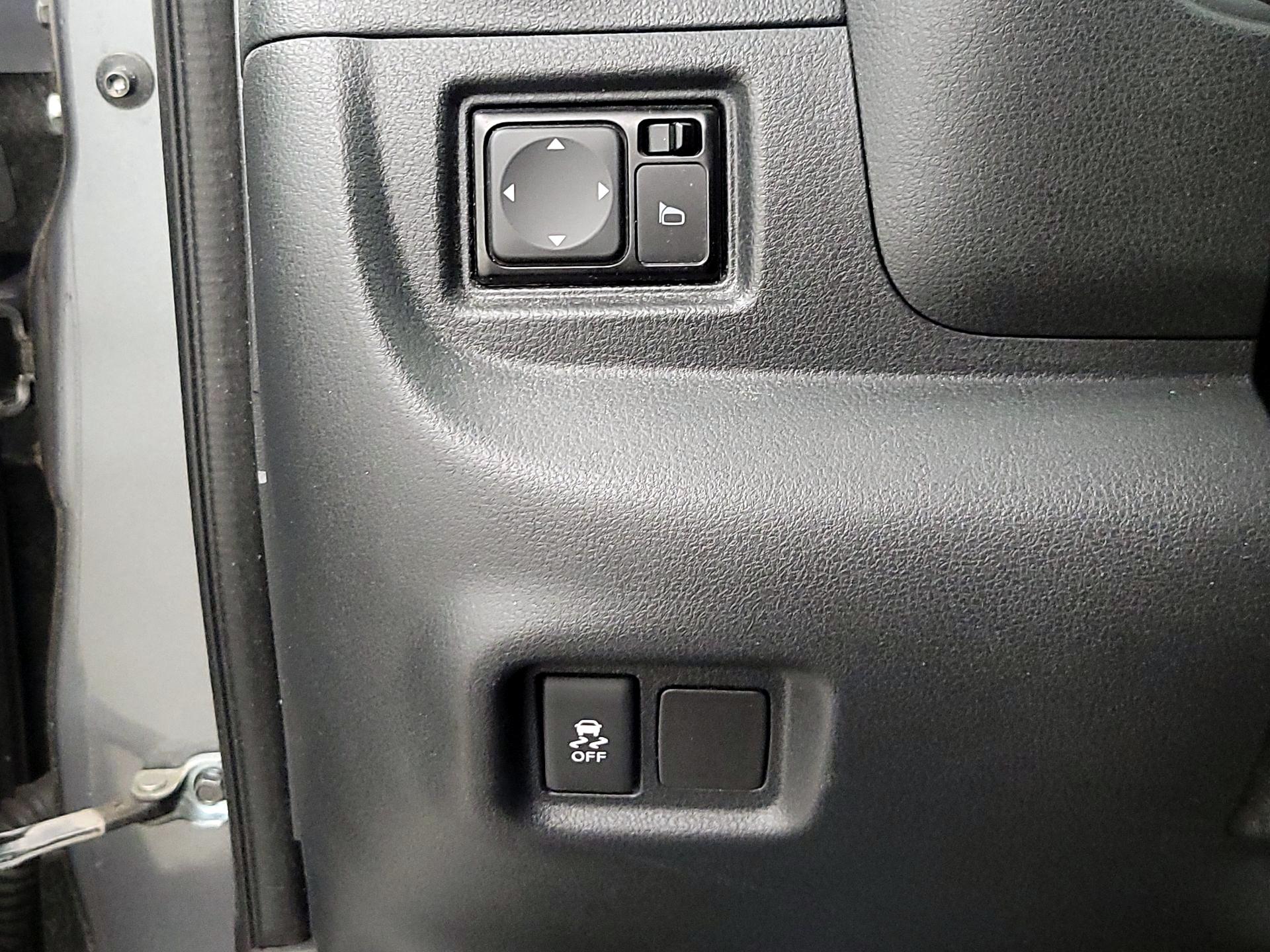 Thumbnail: 2016 Nissan Versa - 13