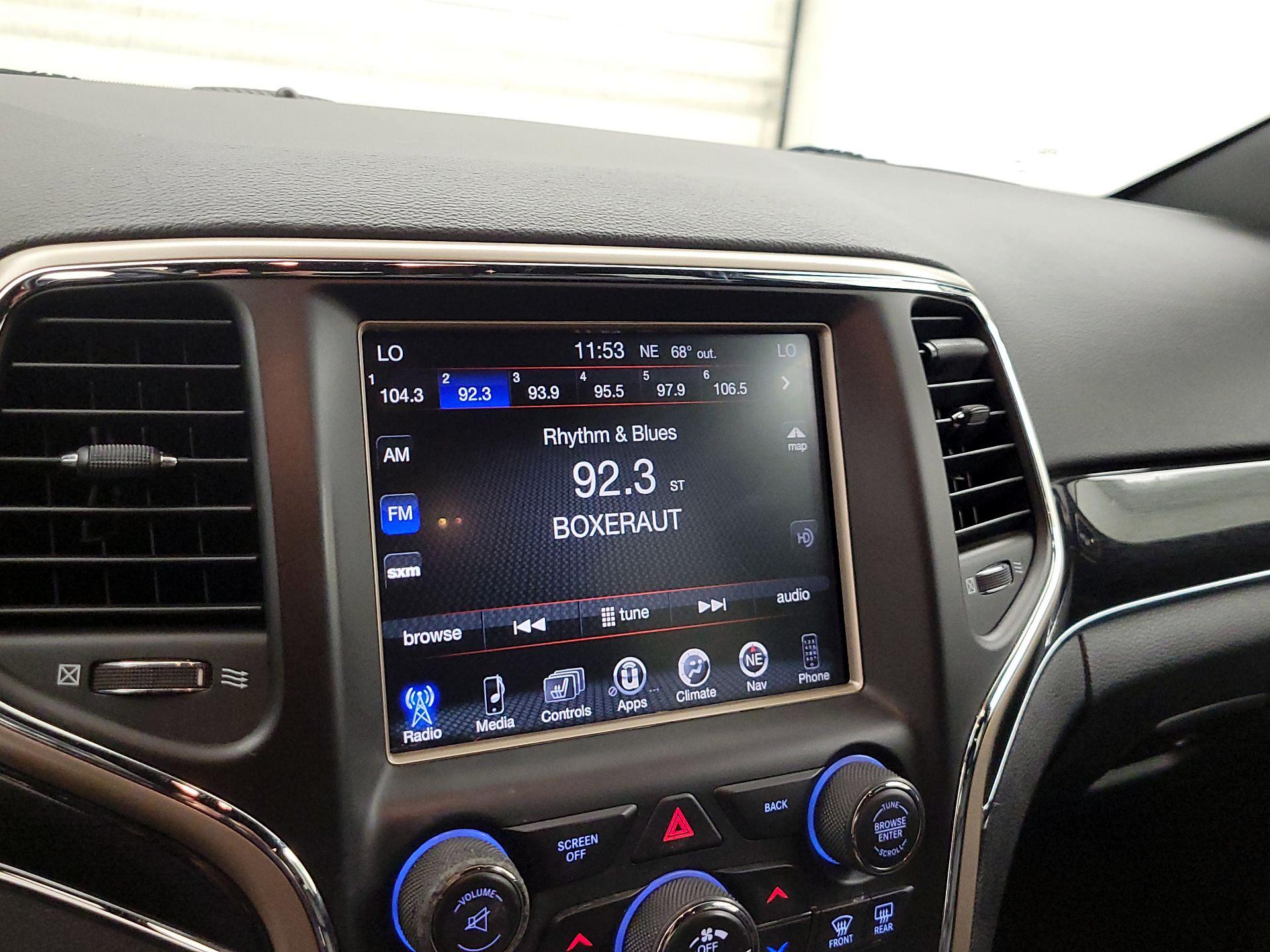 Thumbnail: 2016 Jeep Grand Cherokee - 16