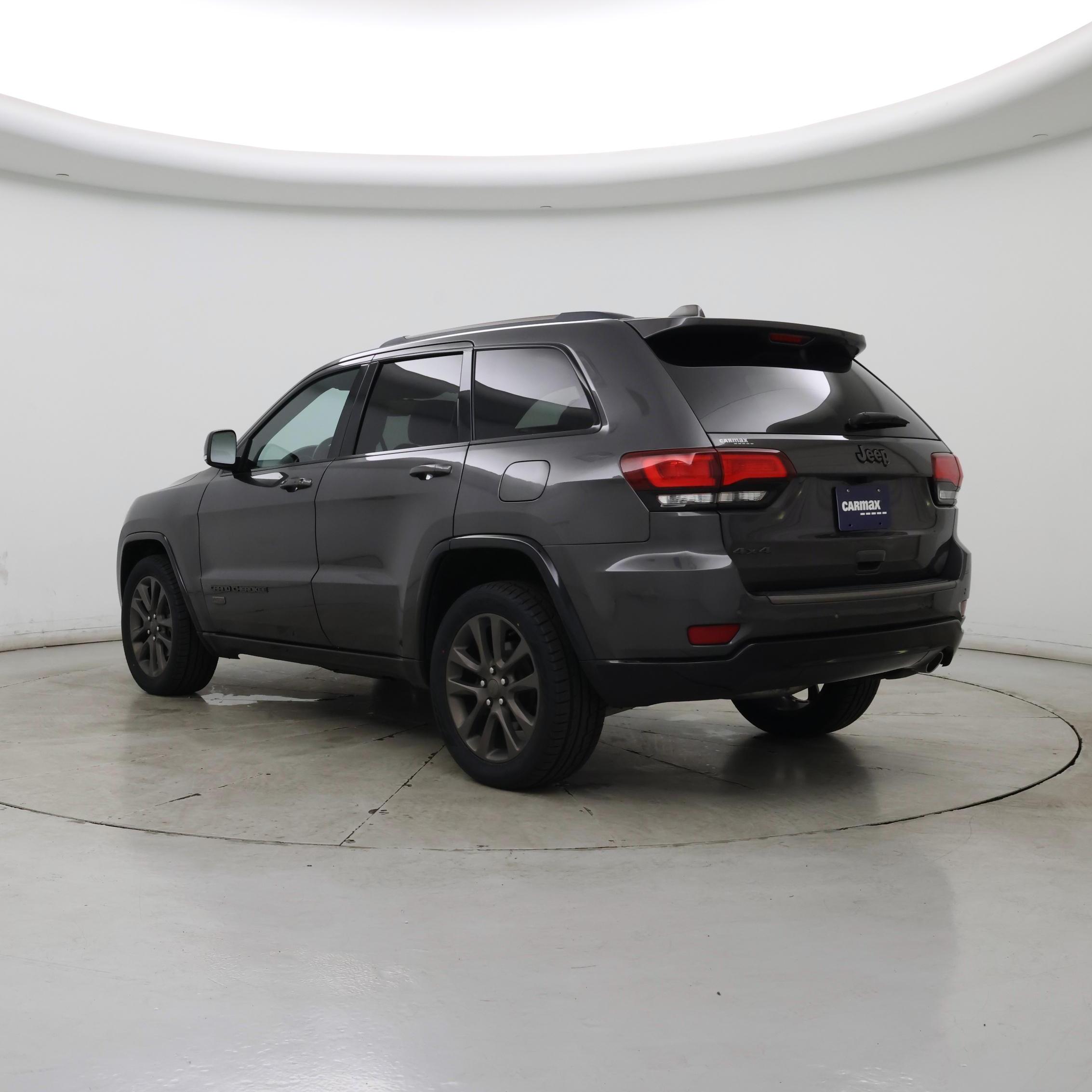 Thumbnail: 2016 Jeep Grand Cherokee - 2