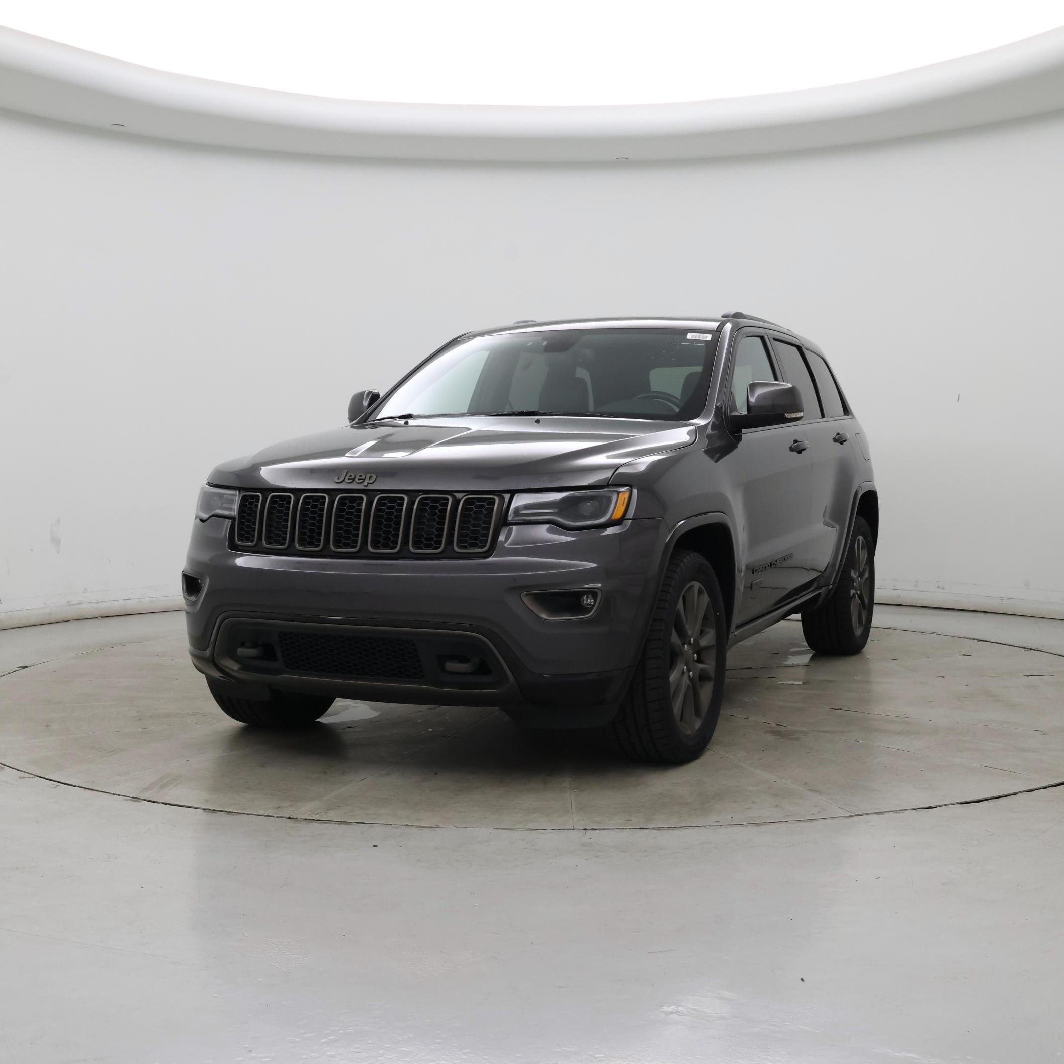 Thumbnail: 2016 Jeep Grand Cherokee - 4