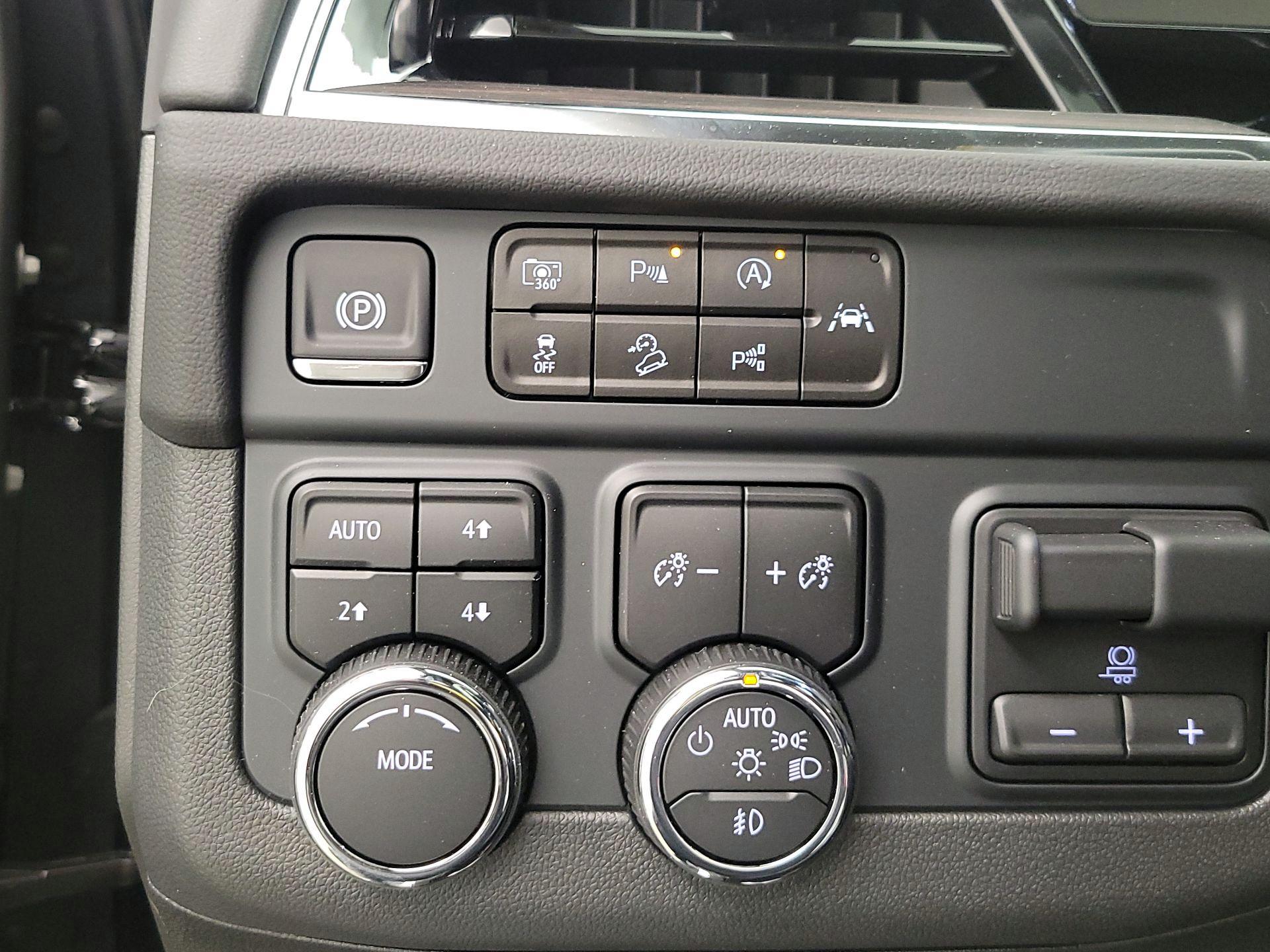 Thumbnail: 2025 Chevrolet Tahoe - 13