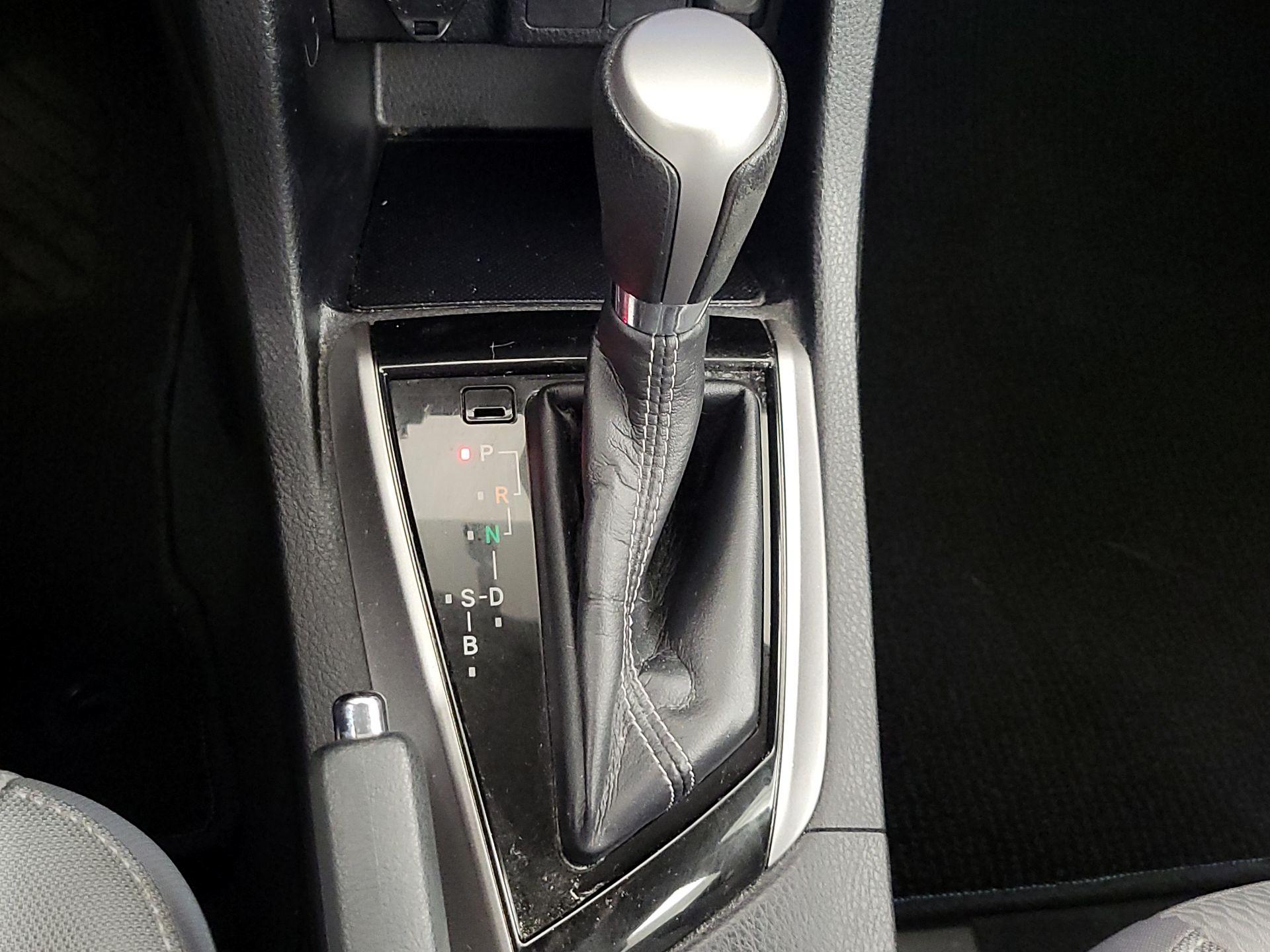Thumbnail: 2014 Toyota Corolla - 17