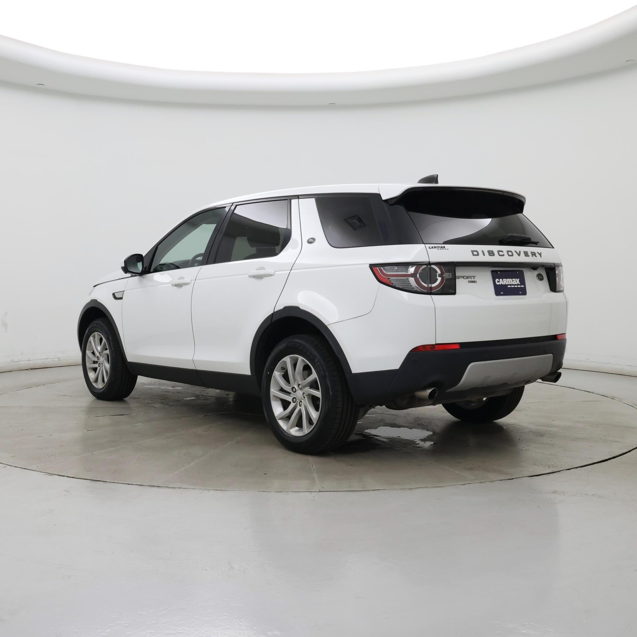 Thumbnail: 2019 Land Rover Discovery Sport - 2