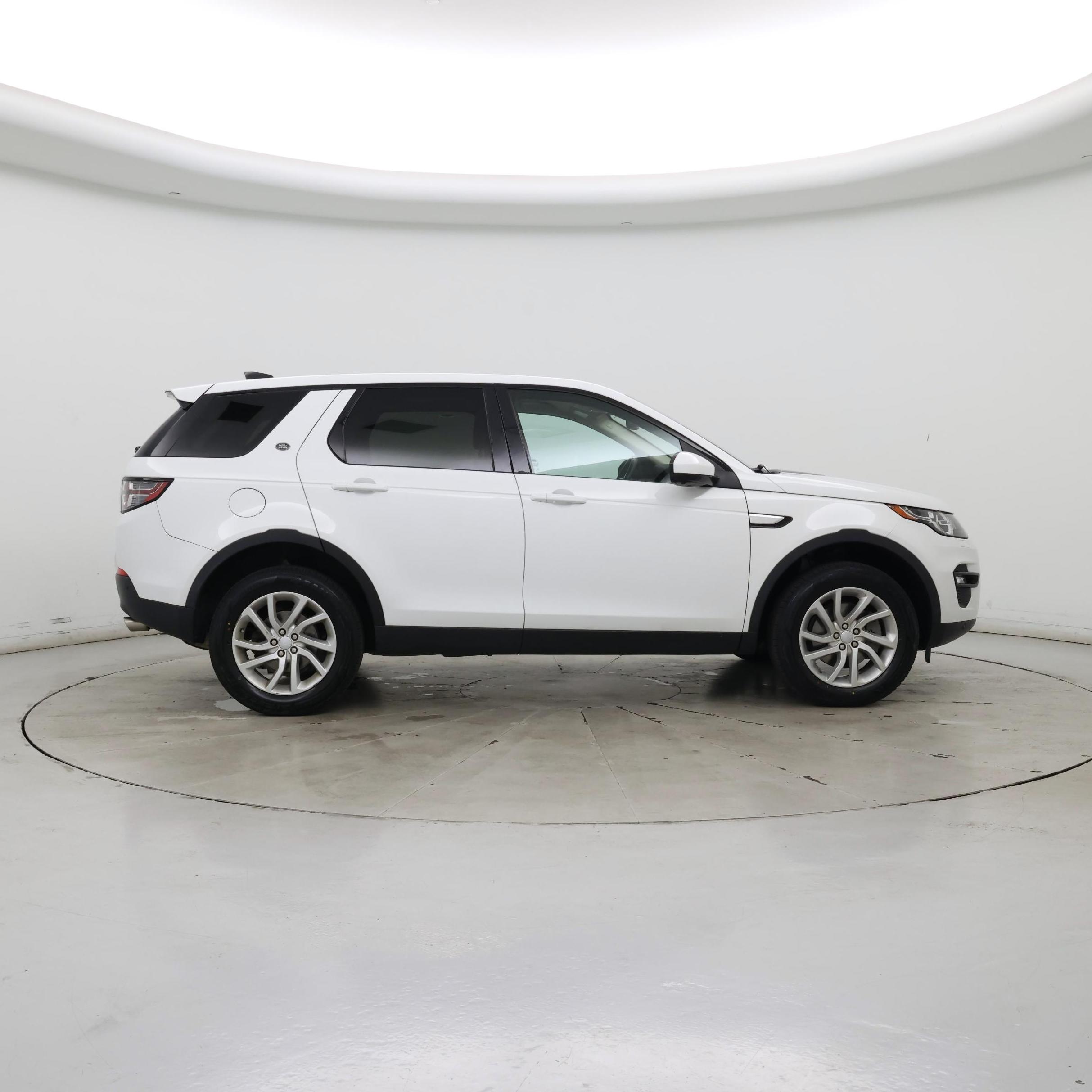 Thumbnail: 2019 Land Rover Discovery Sport - 7