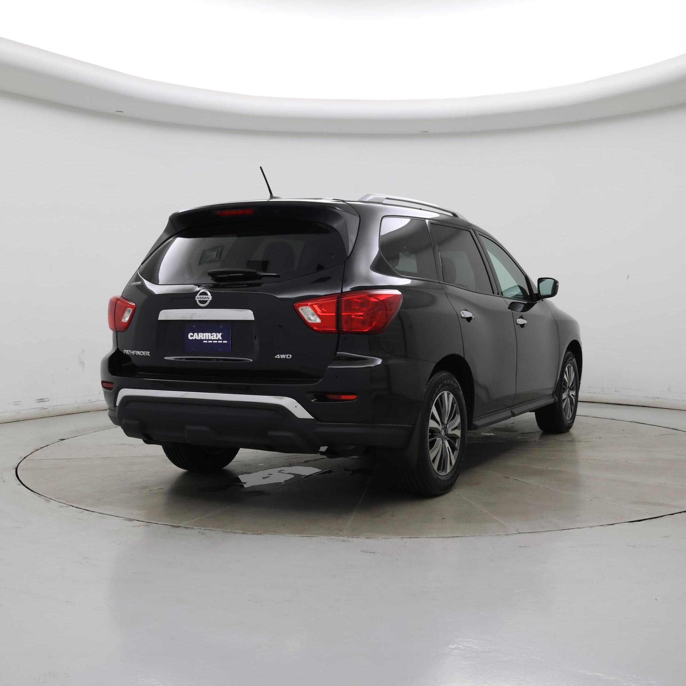 Thumbnail: 2018 Nissan Pathfinder - 8