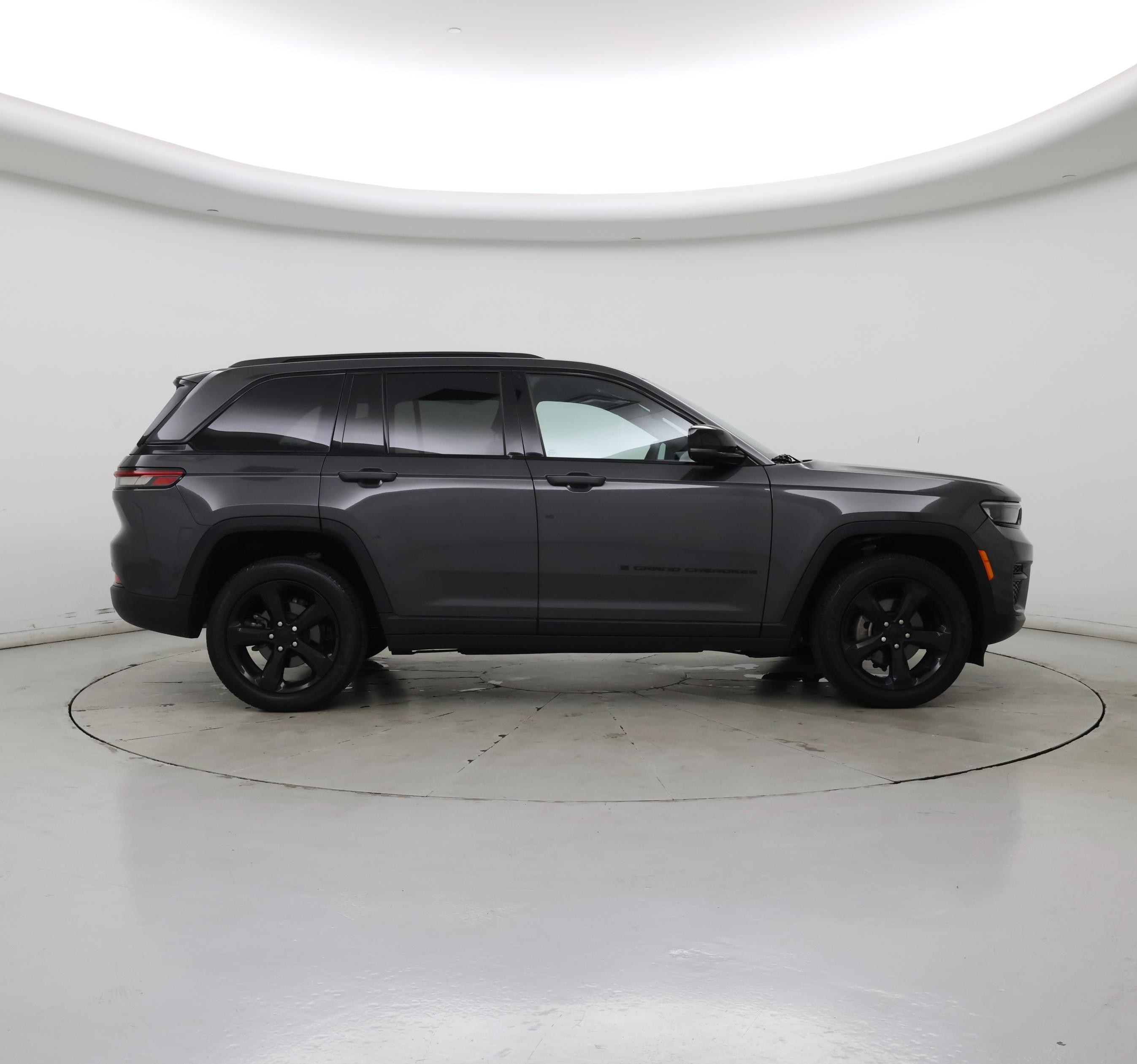 Thumbnail: 2023 Jeep Grand Cherokee - 7