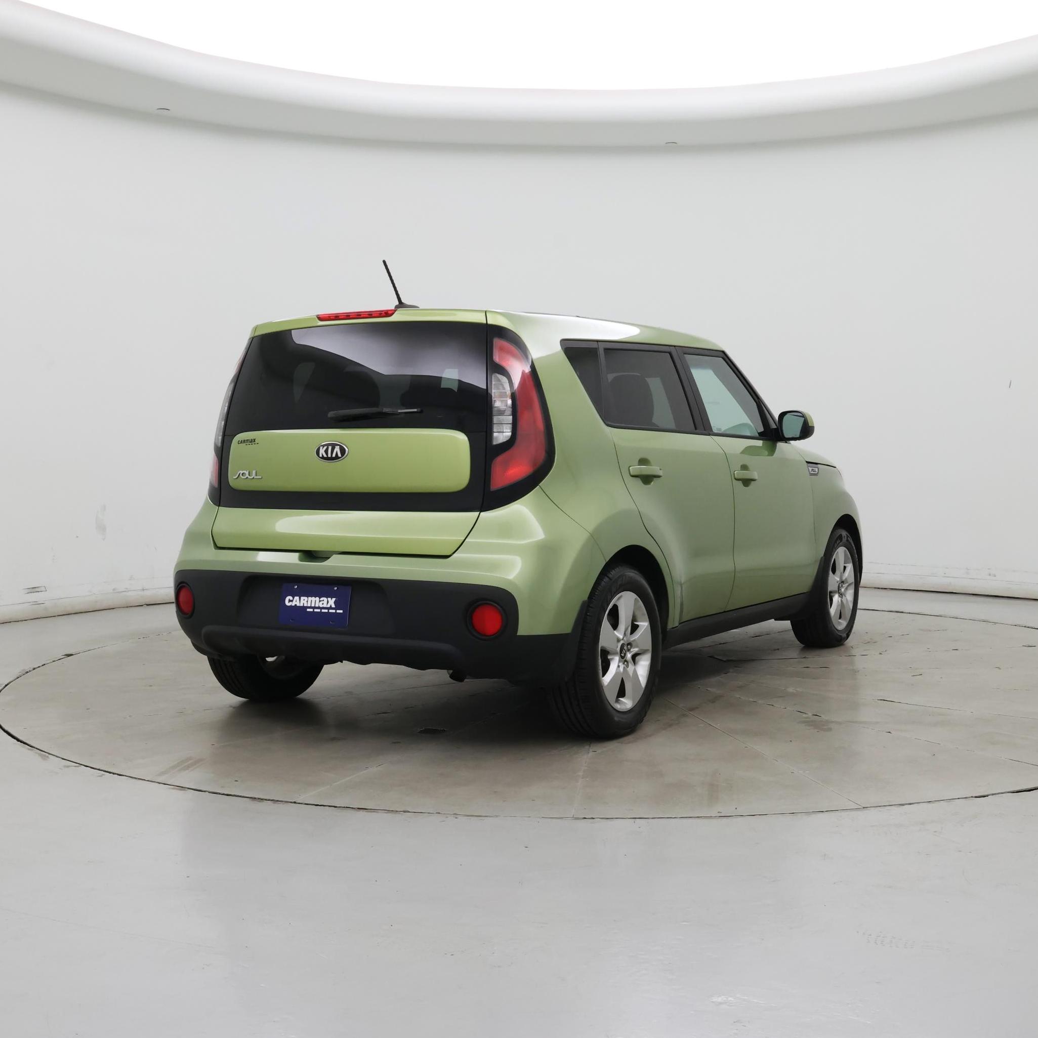 Thumbnail: 2017 Kia Soul - 8