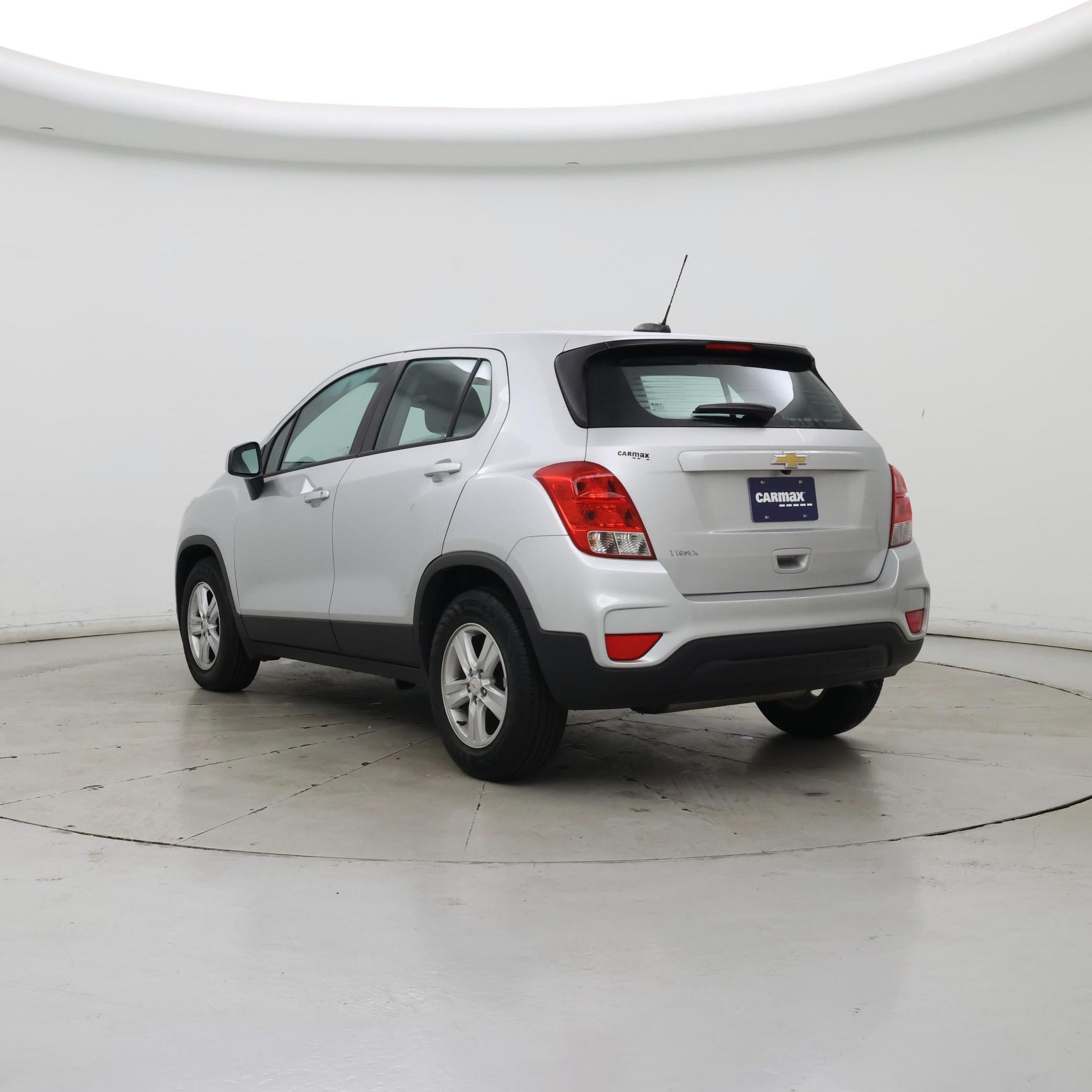 Thumbnail: 2020 Chevrolet Trax - 2