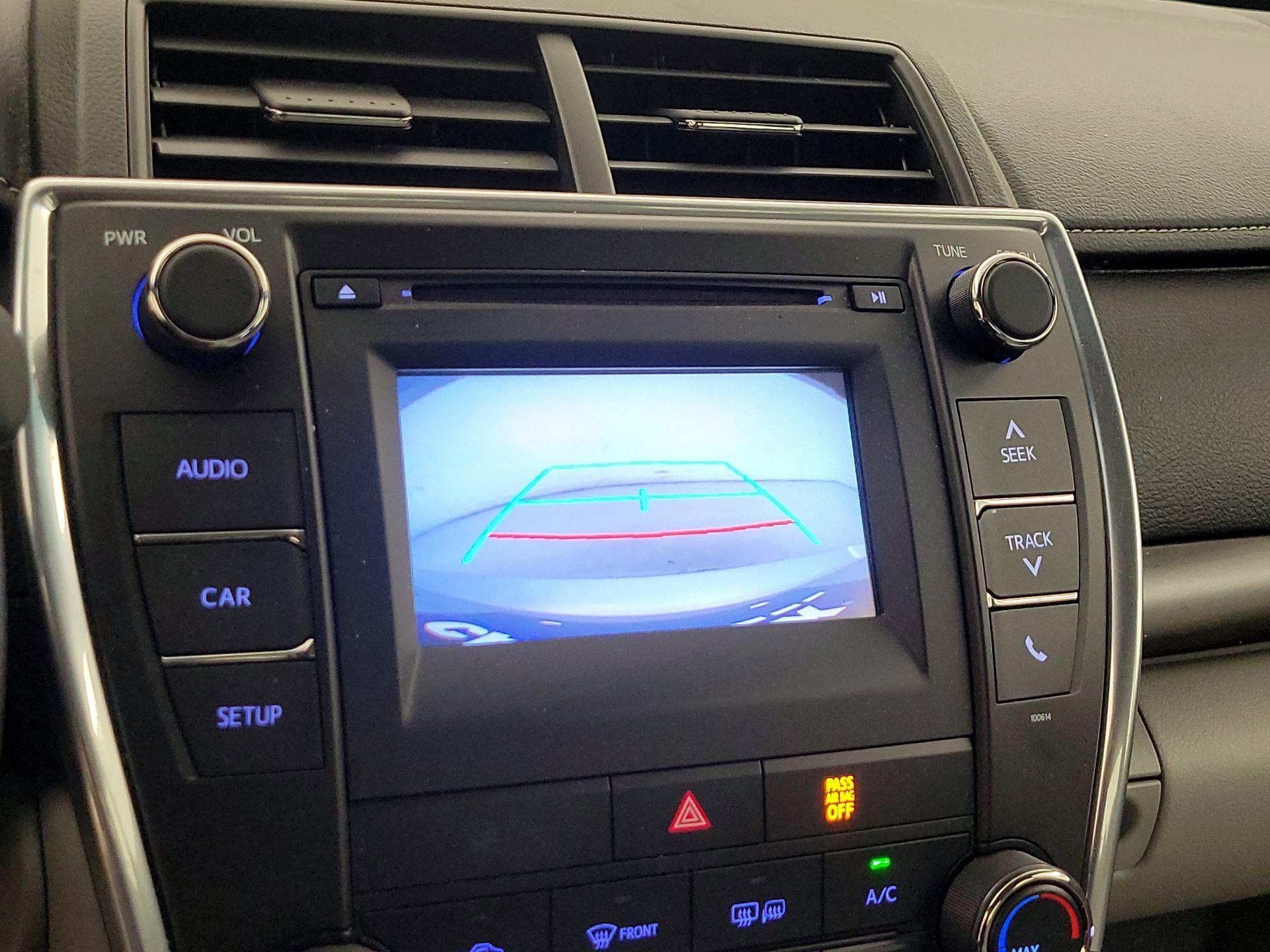 Thumbnail: 2016 Toyota Camry - 14