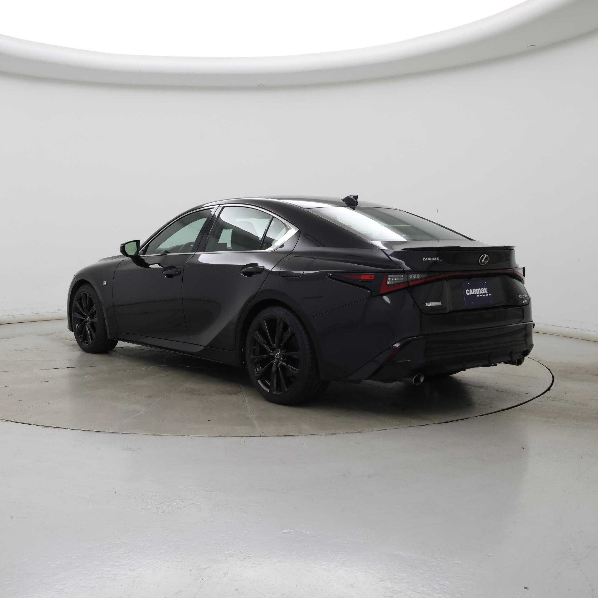 Thumbnail: 2021 Lexus IS - 2