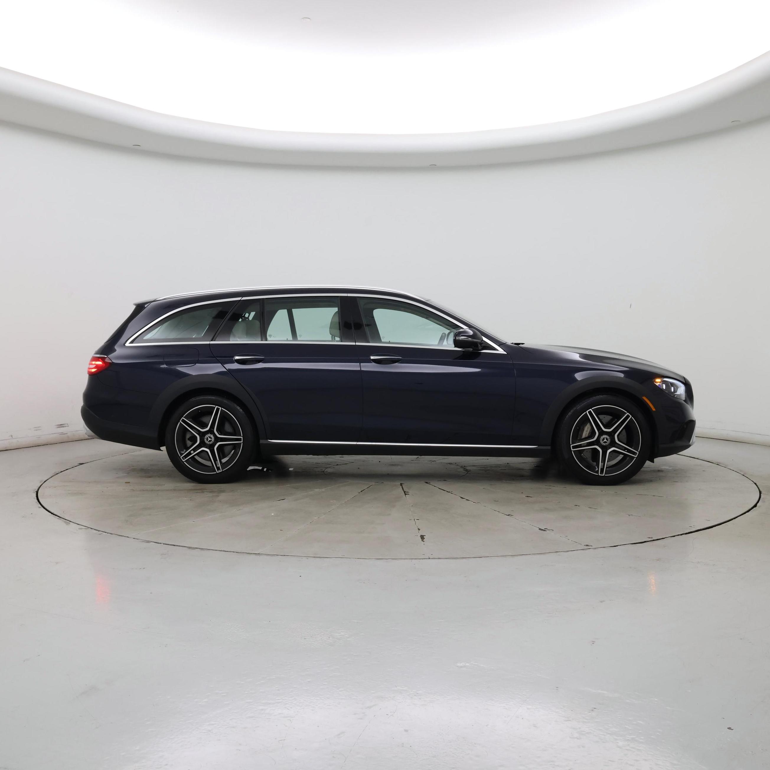 Thumbnail: 2021 Mercedes-Benz E-Class - 7