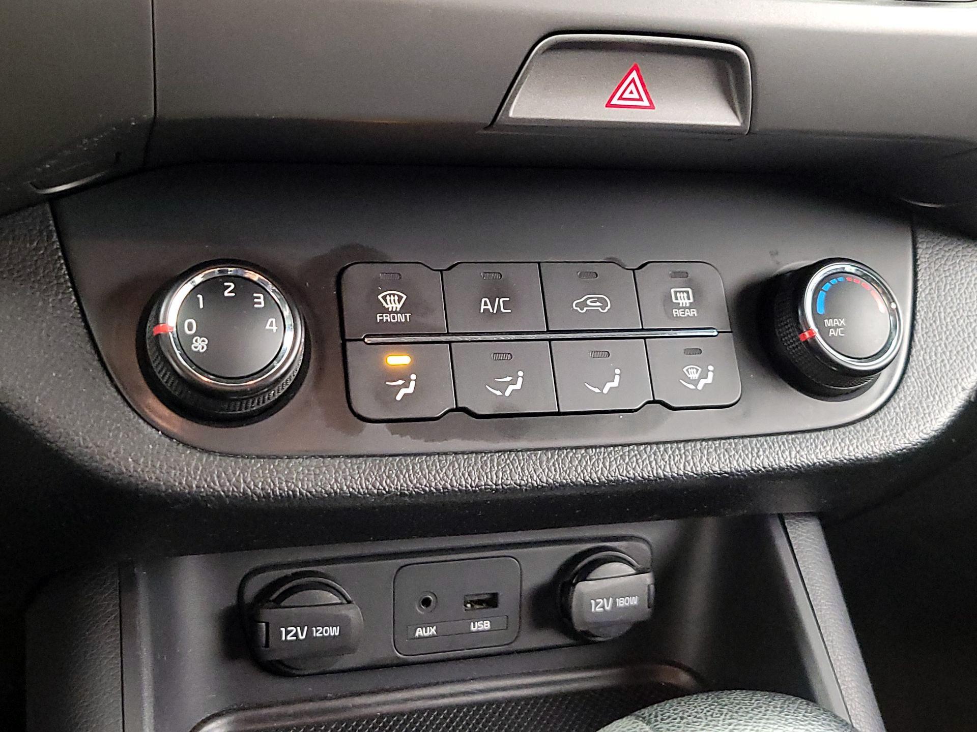 Thumbnail: 2014 Kia Sportage - 15