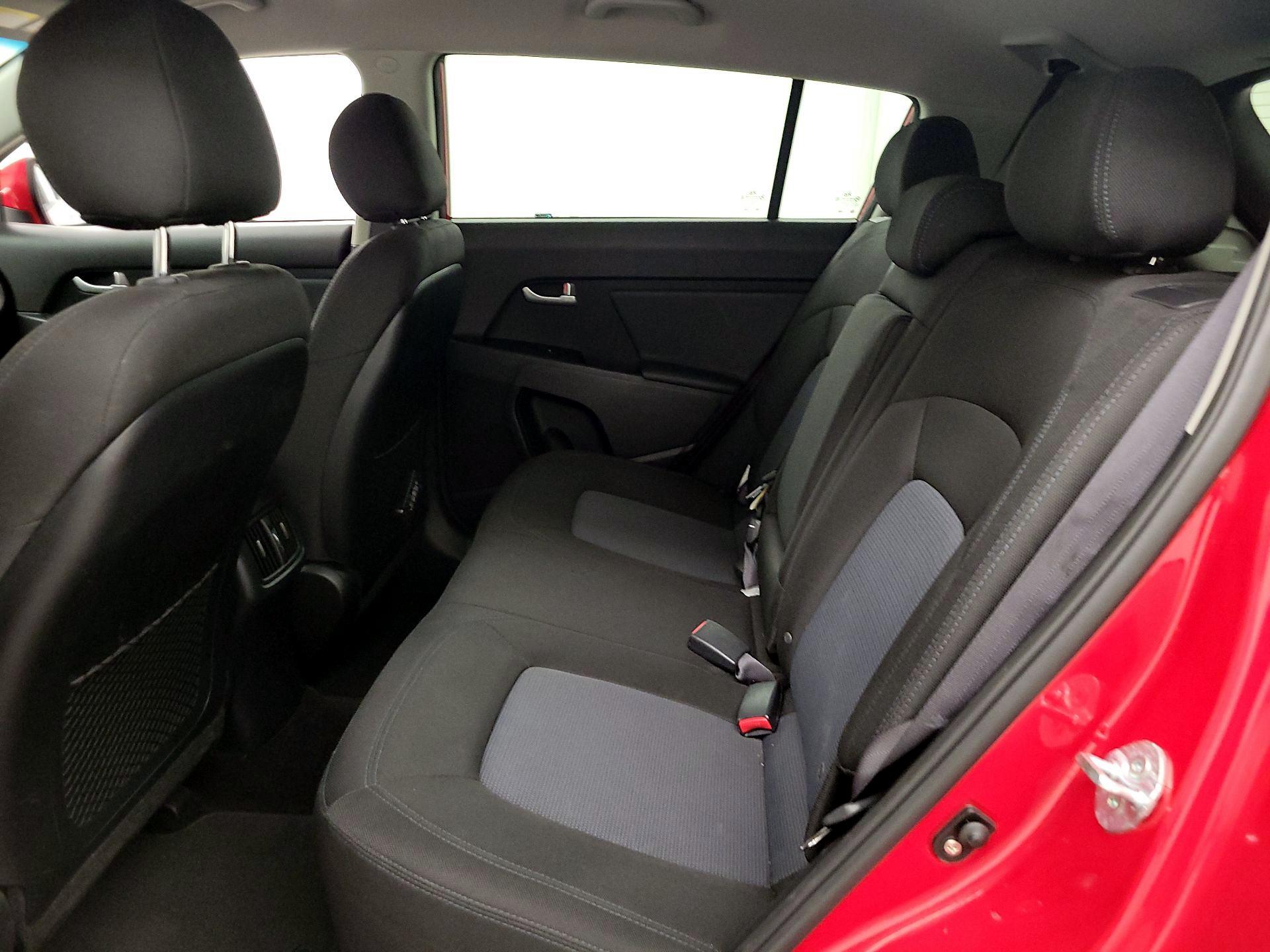 Thumbnail: 2014 Kia Sportage - 18