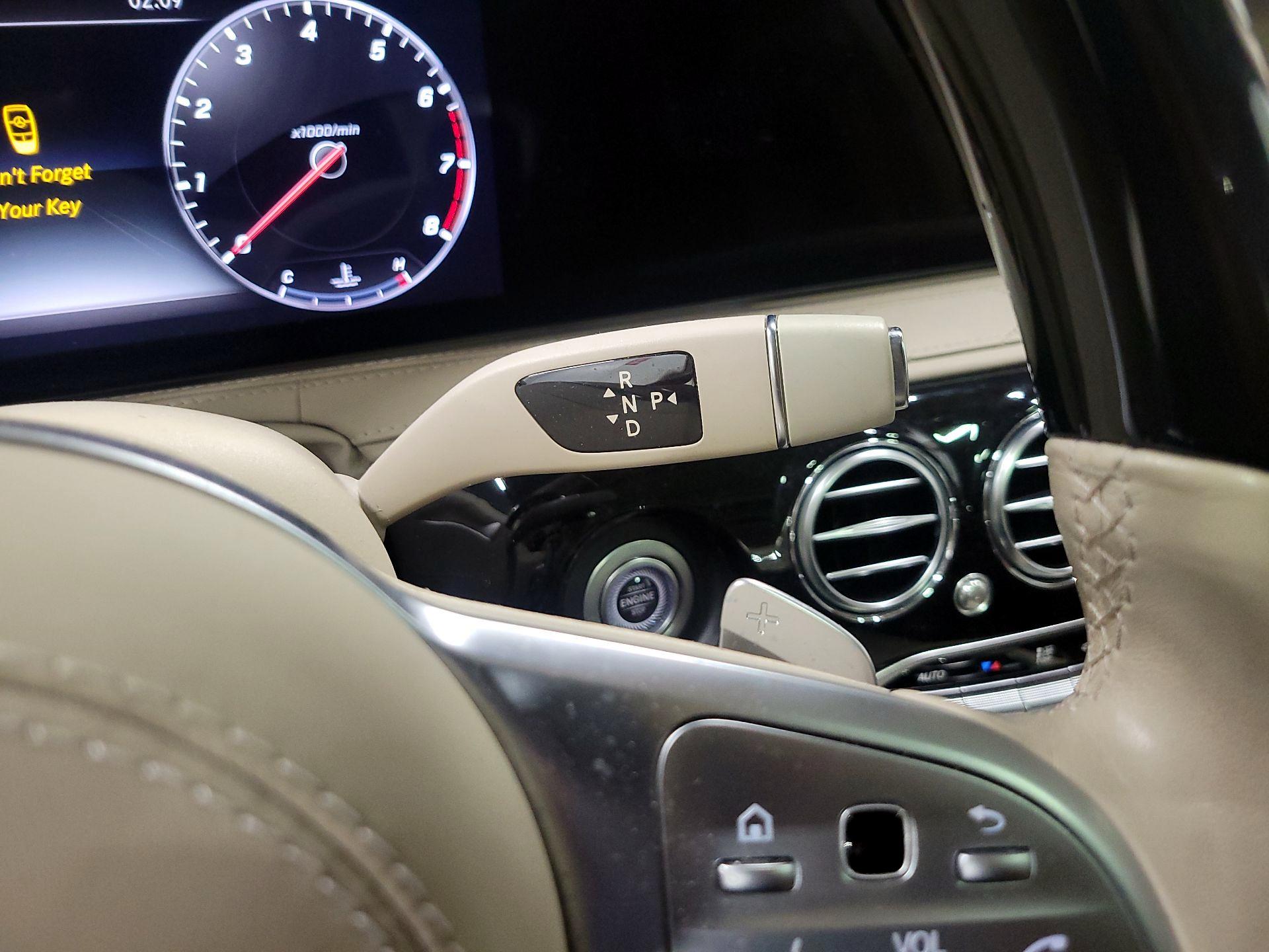 Thumbnail: 2020 Mercedes-Benz S-Class - 17