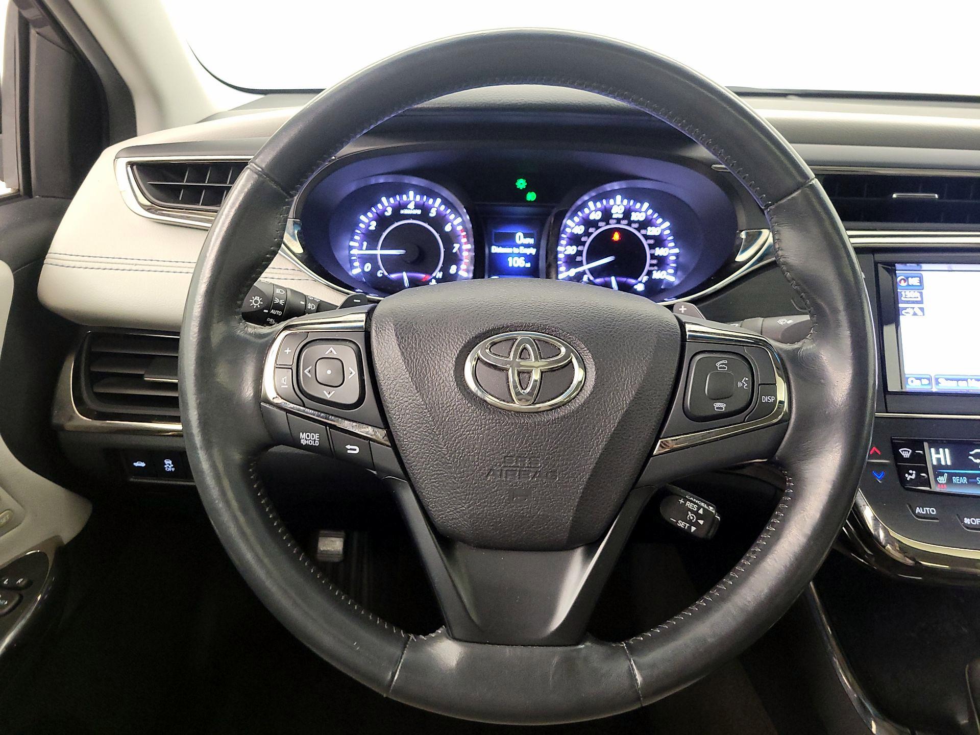 Thumbnail: 2014 Toyota Avalon - 10