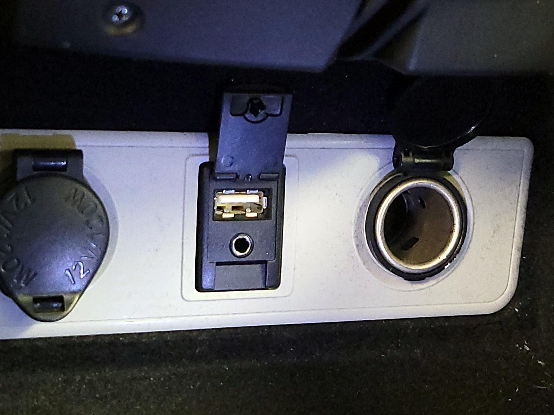 Thumbnail: 2014 Toyota Avalon - 19