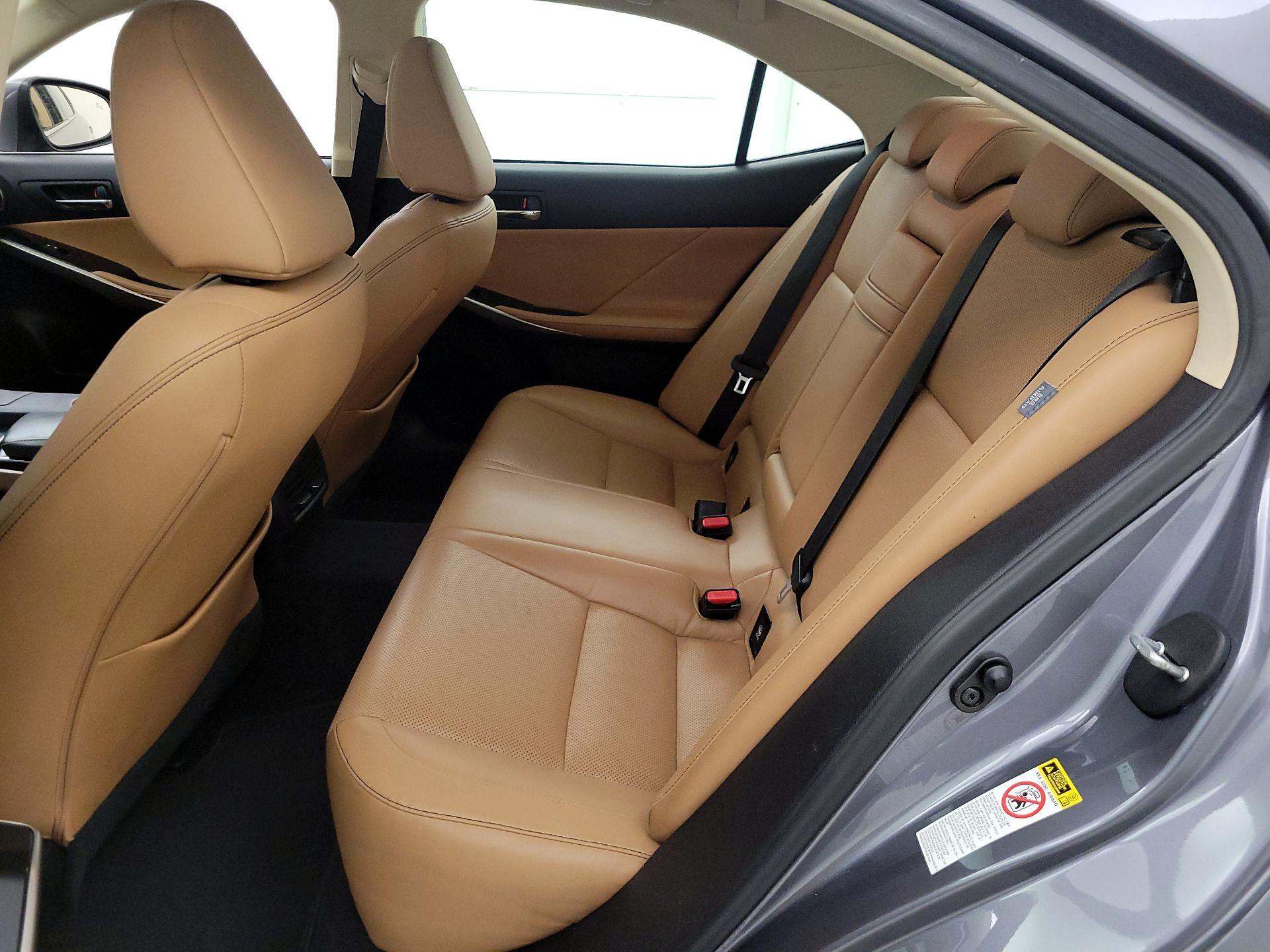 Thumbnail: 2014 Lexus IS - 20