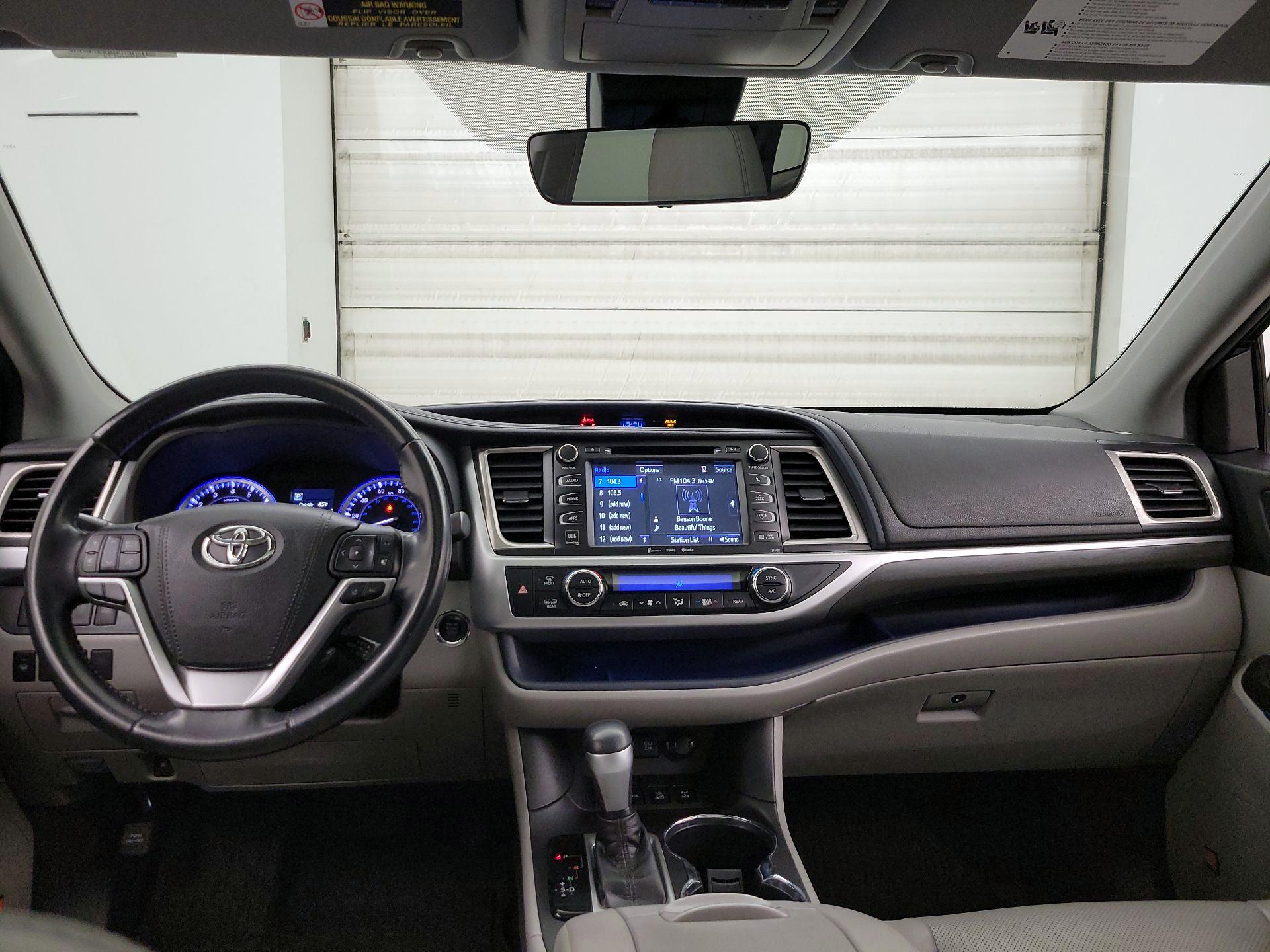 Thumbnail: 2018 Toyota Highlander - 9