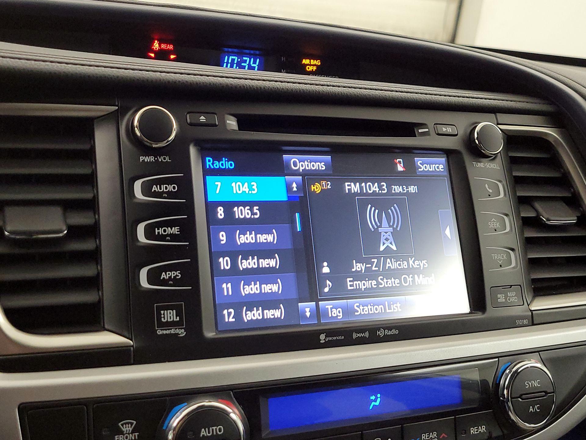 Thumbnail: 2018 Toyota Highlander - 15