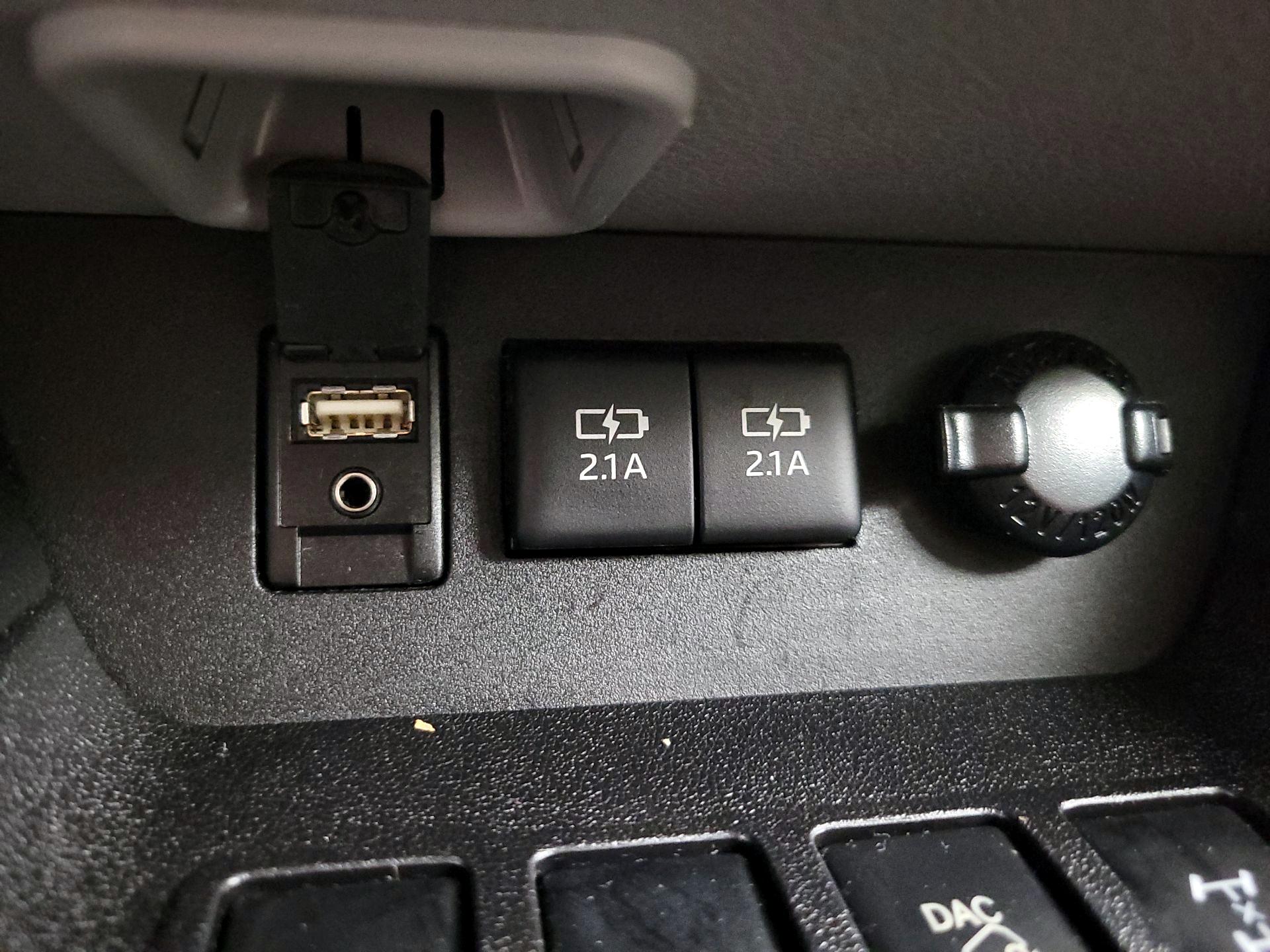 Thumbnail: 2018 Toyota Highlander - 18