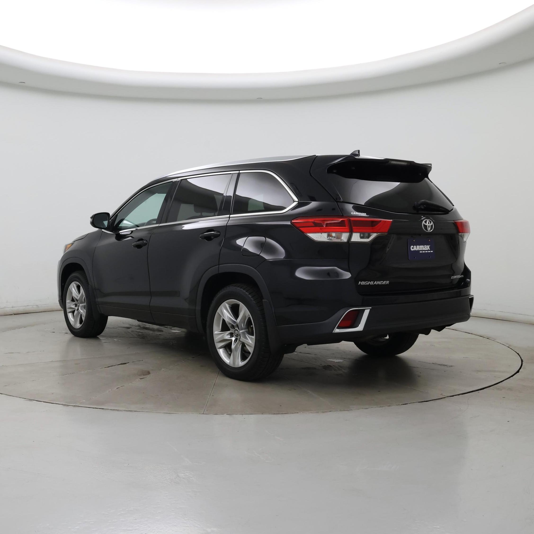 Thumbnail: 2018 Toyota Highlander - 2