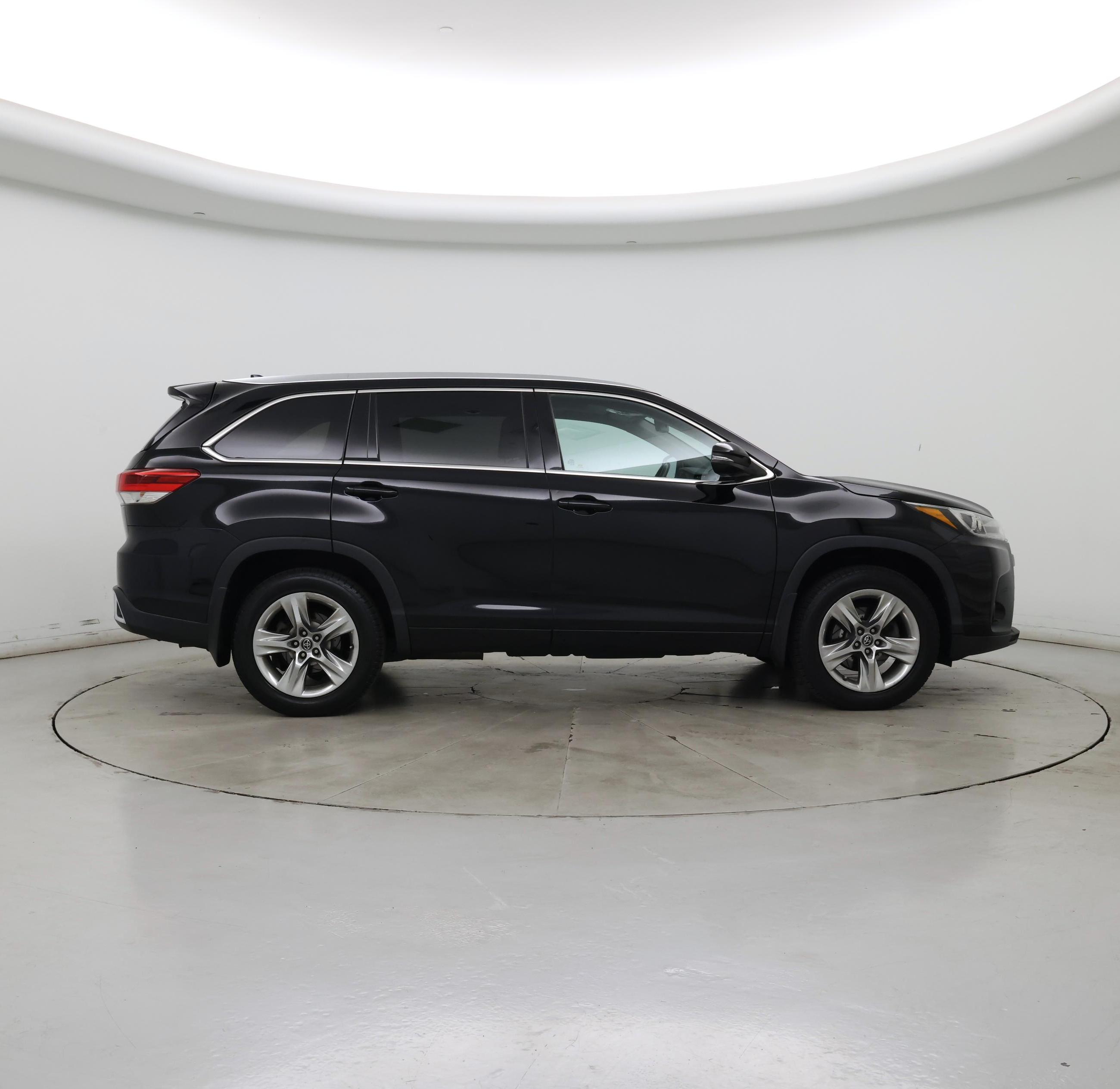 Thumbnail: 2018 Toyota Highlander - 7