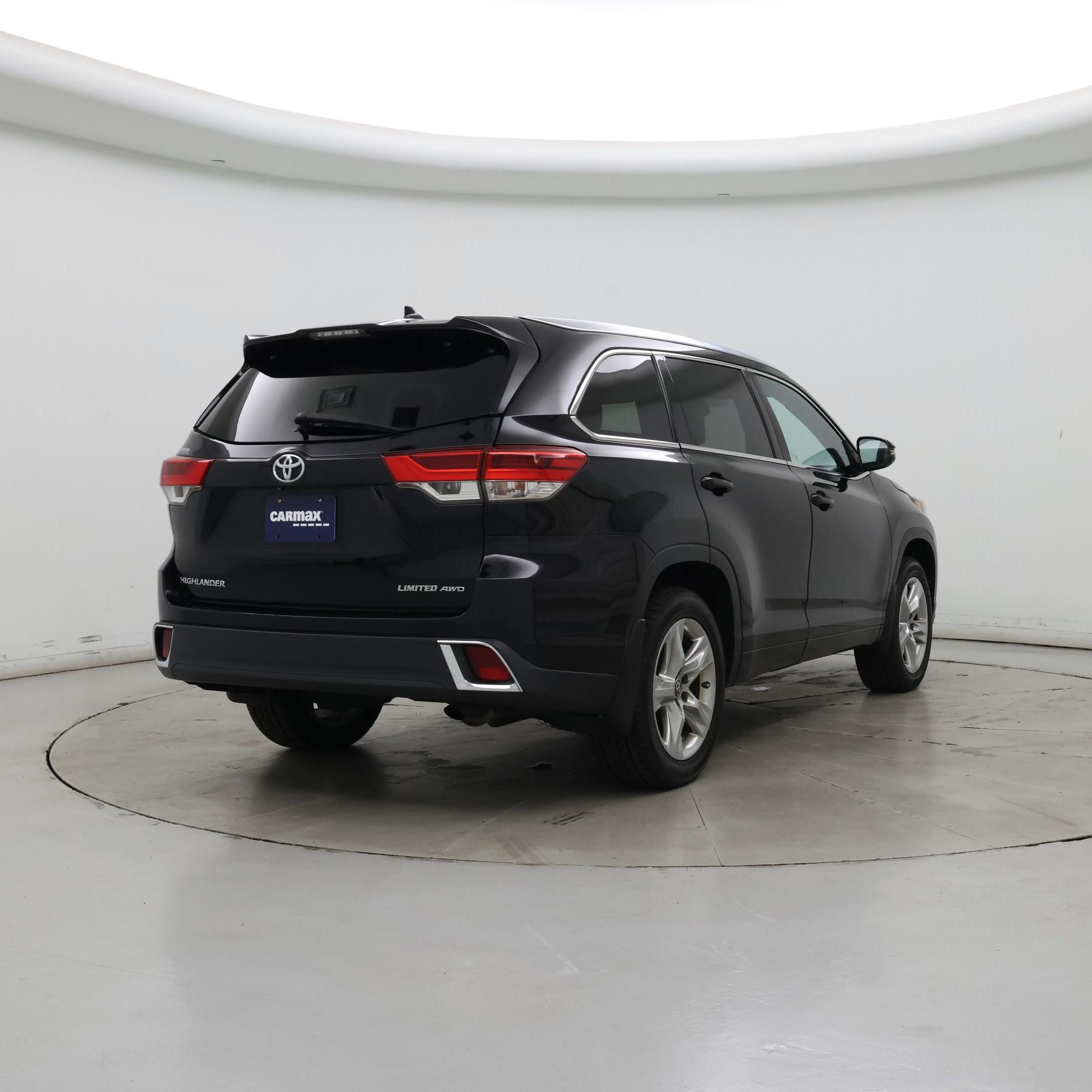 Thumbnail: 2018 Toyota Highlander - 8