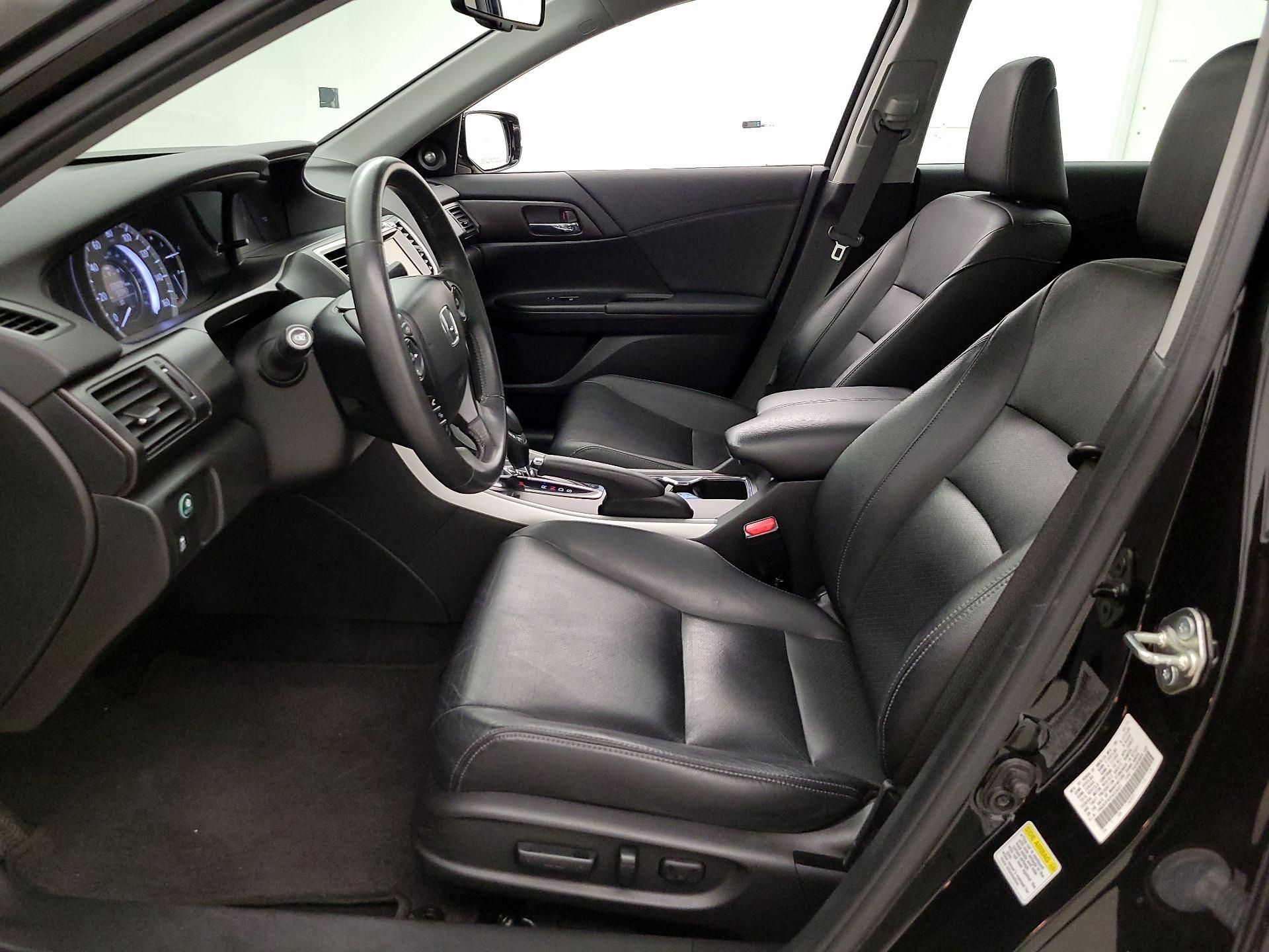 Thumbnail: 2015 Honda Accord - 11