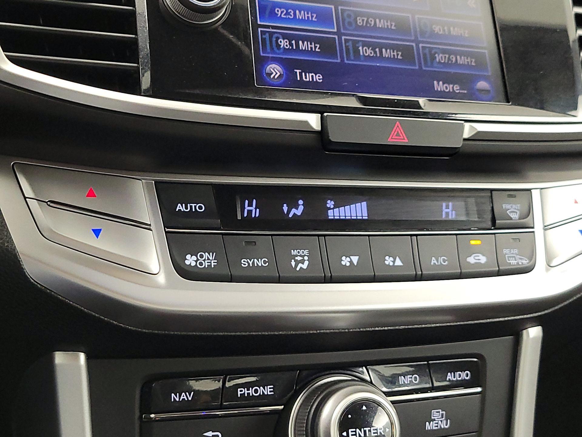 Thumbnail: 2015 Honda Accord - 17