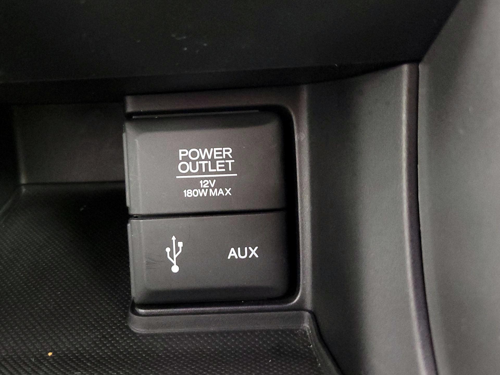 Thumbnail: 2015 Honda Accord - 19