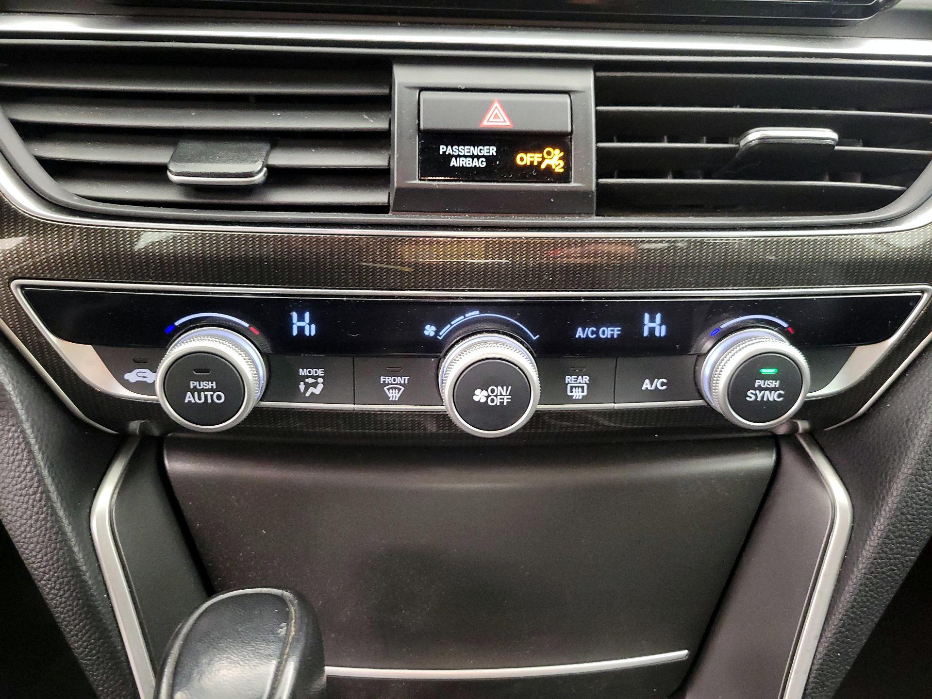 Thumbnail: 2018 Honda Accord - 16