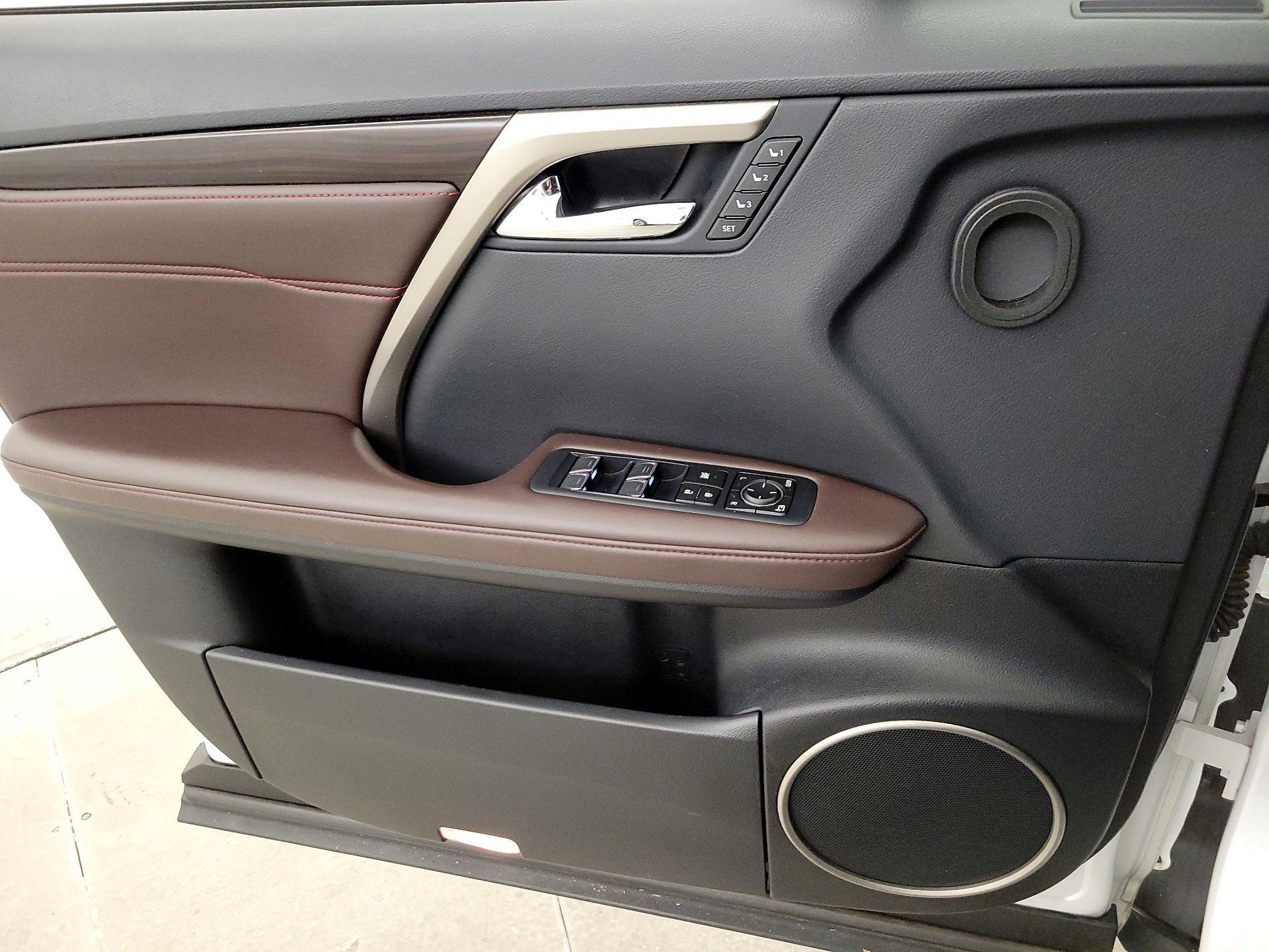 Thumbnail: 2018 Lexus RX - 12