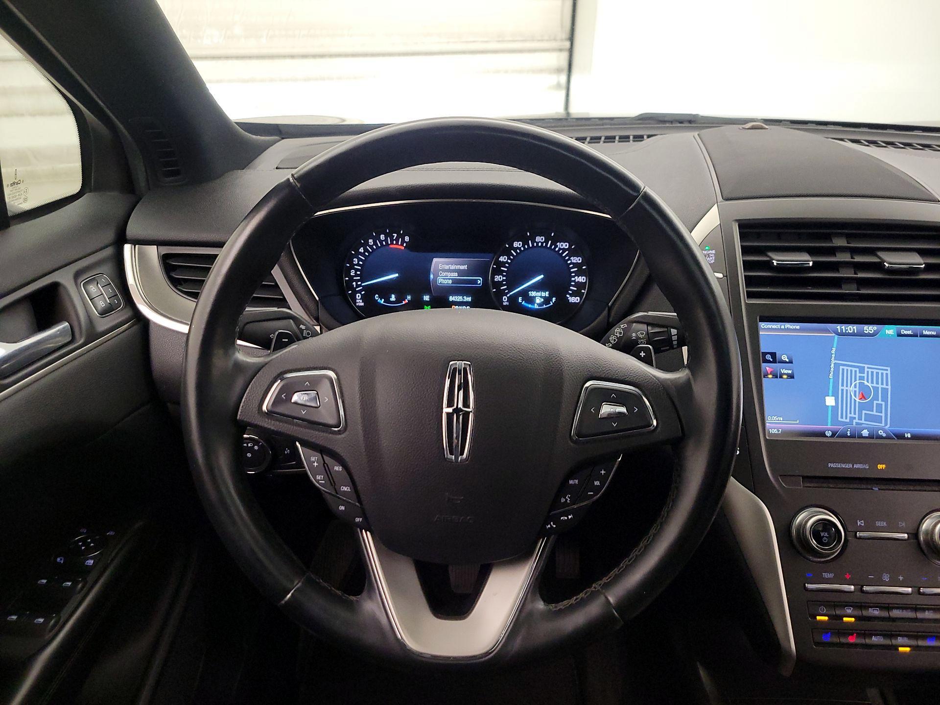 Thumbnail: 2015 Lincoln MKC - 10