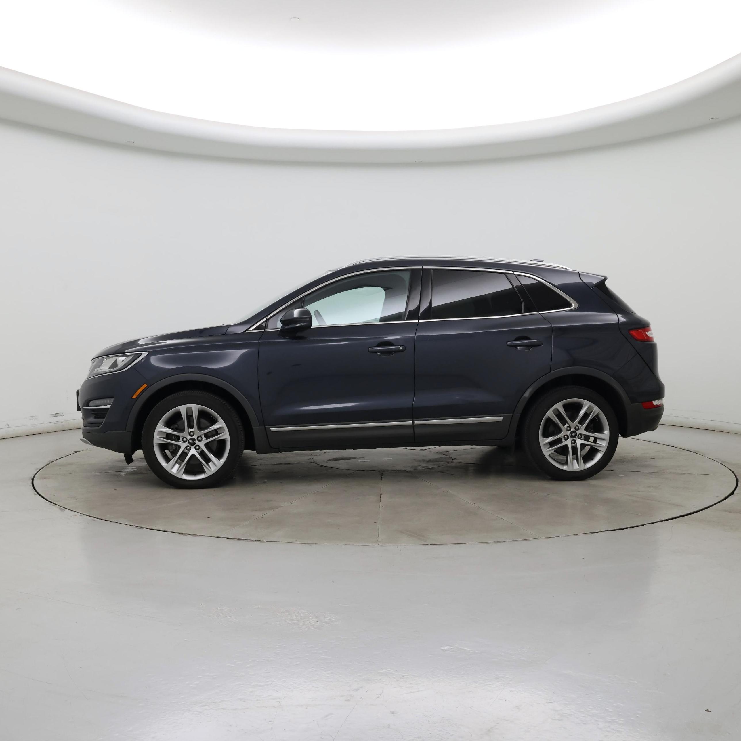 Thumbnail: 2015 Lincoln MKC - 3