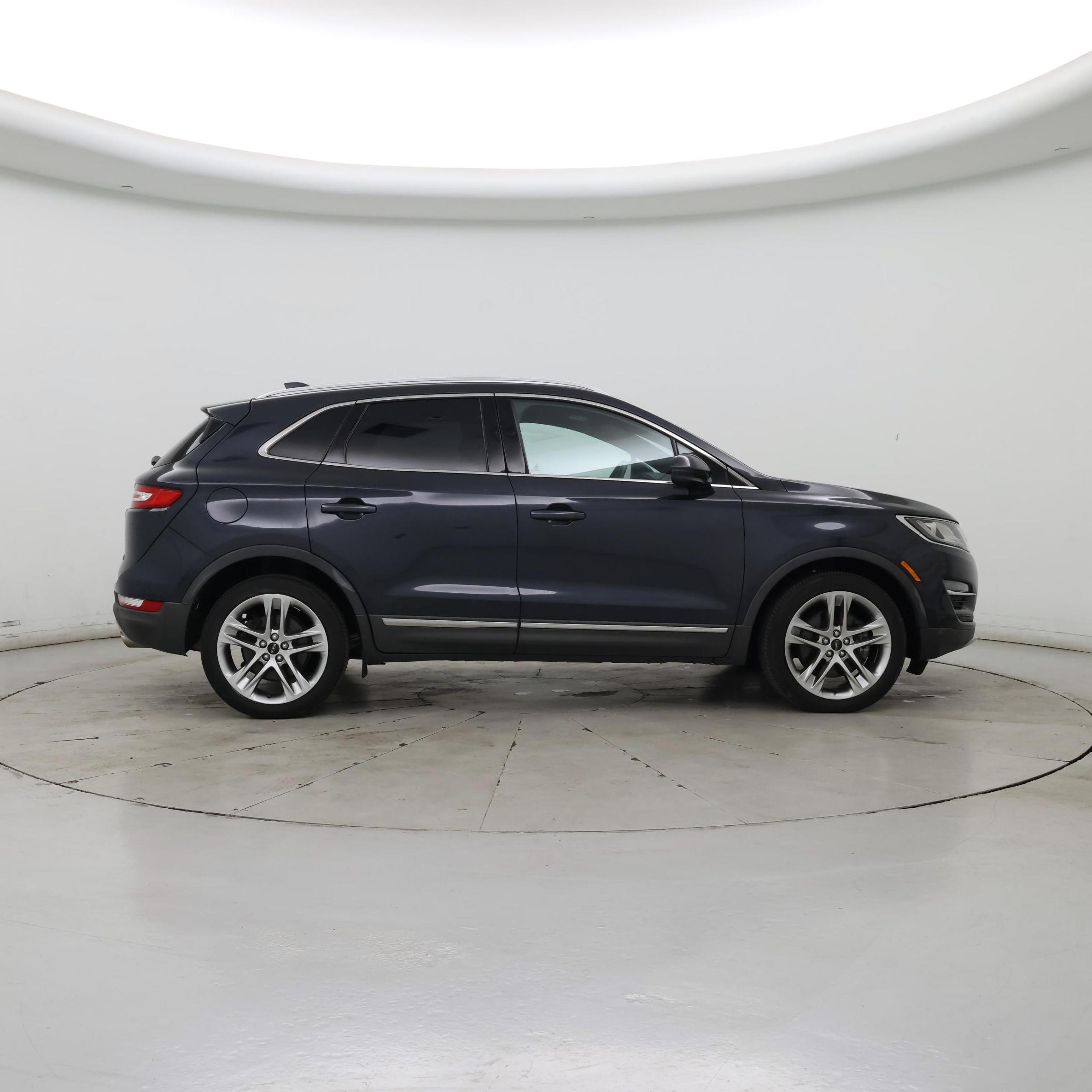 Thumbnail: 2015 Lincoln MKC - 7