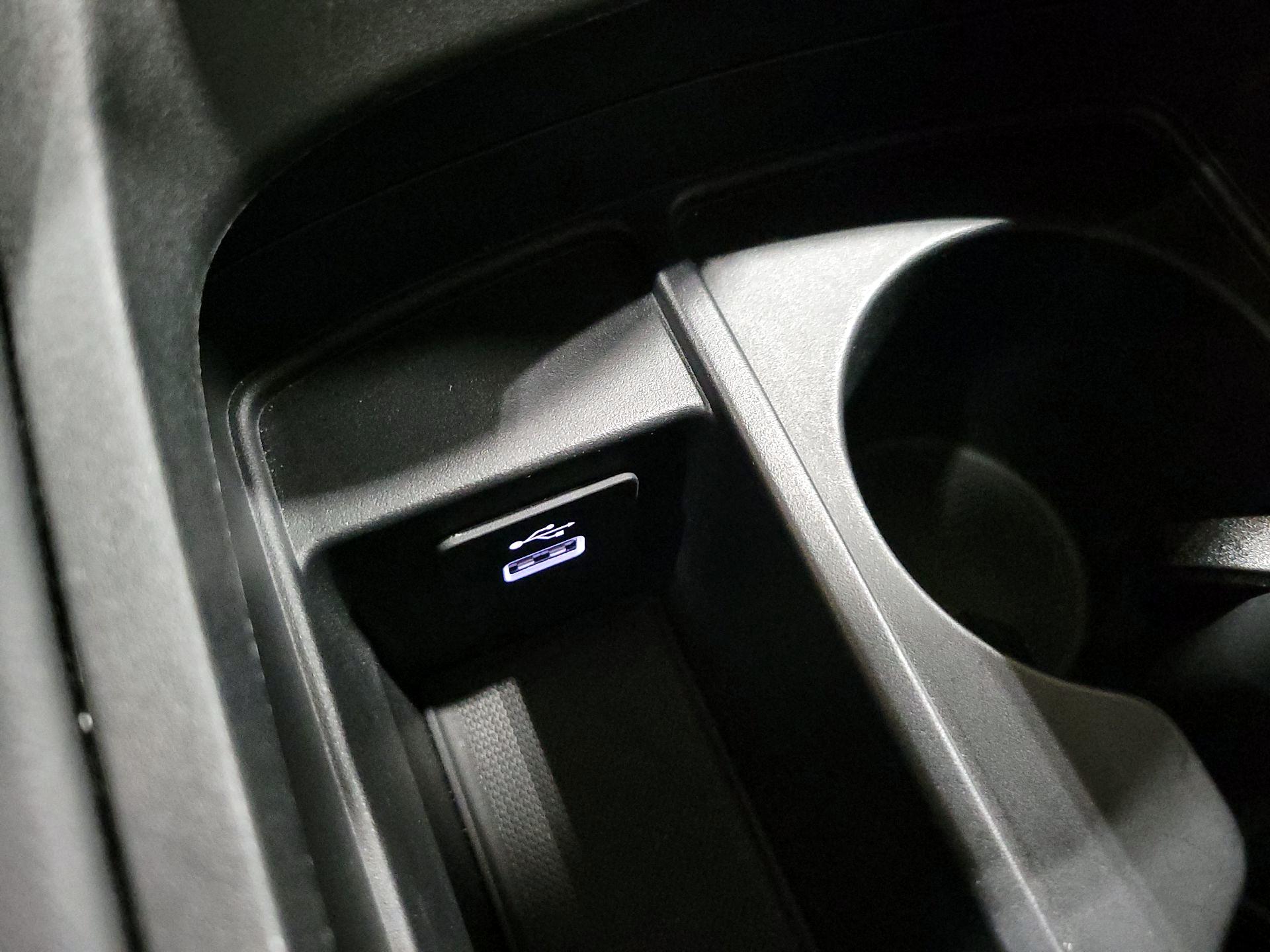 Thumbnail: 2024 Acura RDX - 18