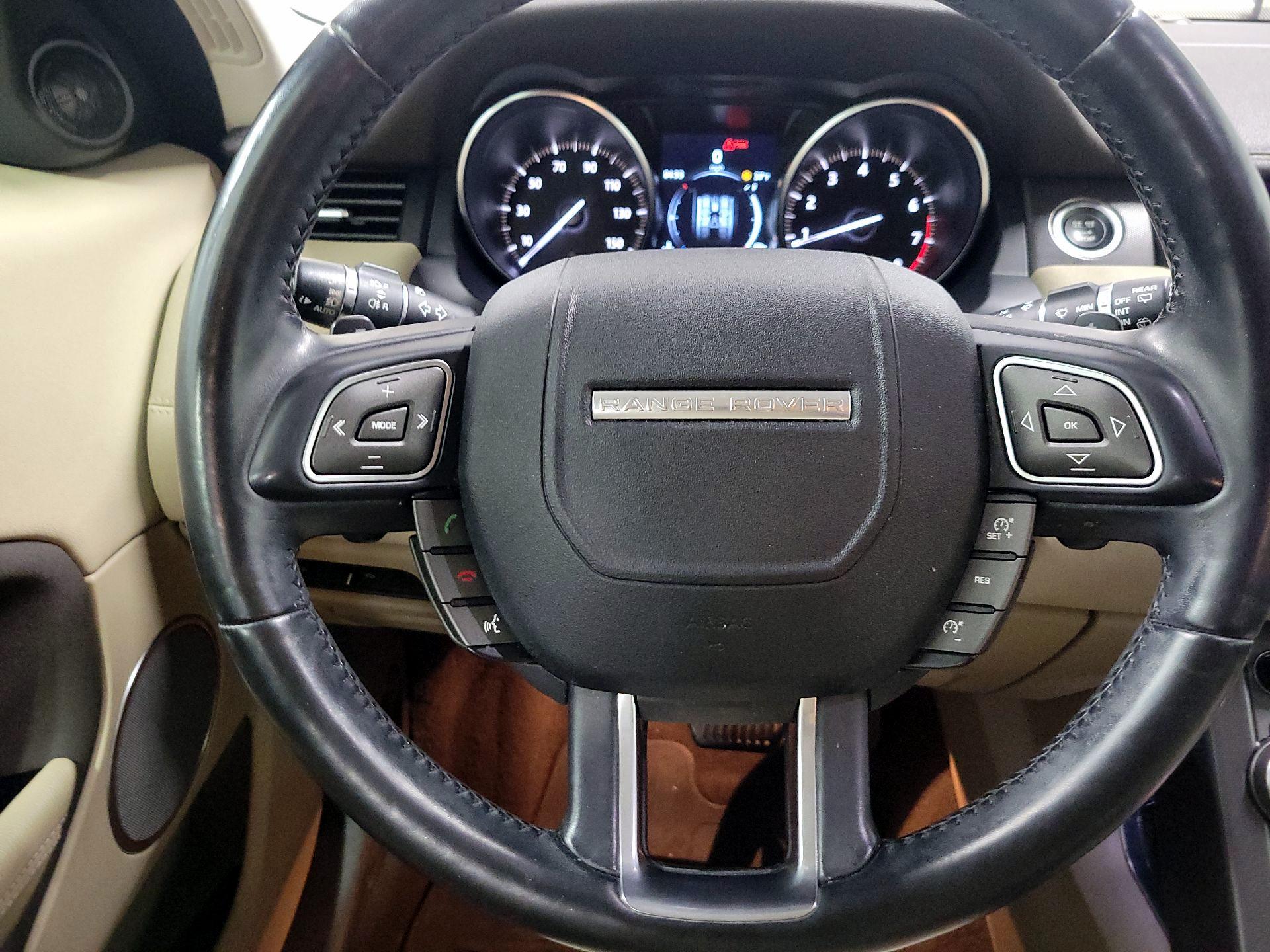 Thumbnail: 2018 Land Rover Range Rover Evoque - 10