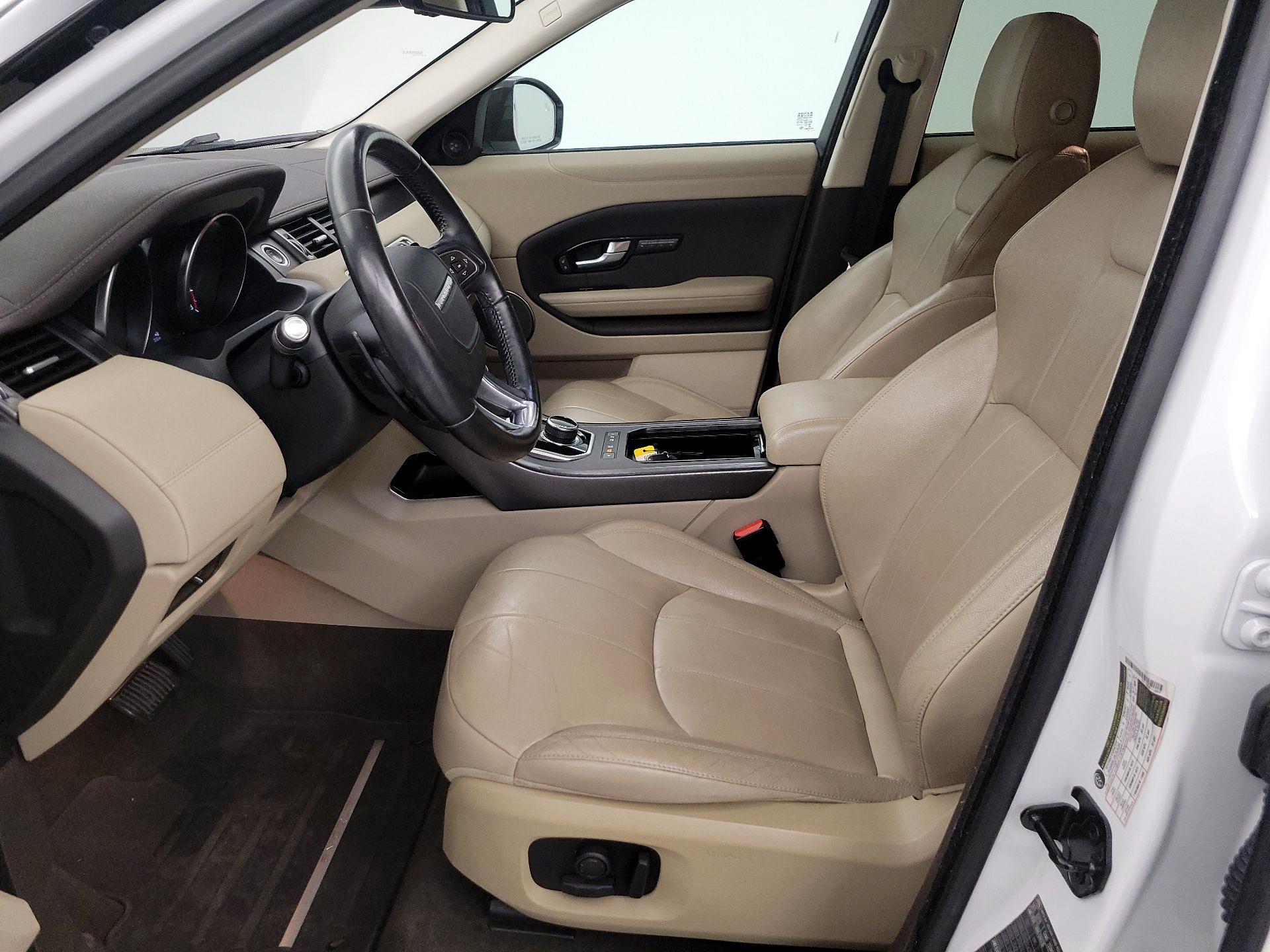 Thumbnail: 2018 Land Rover Range Rover Evoque - 11