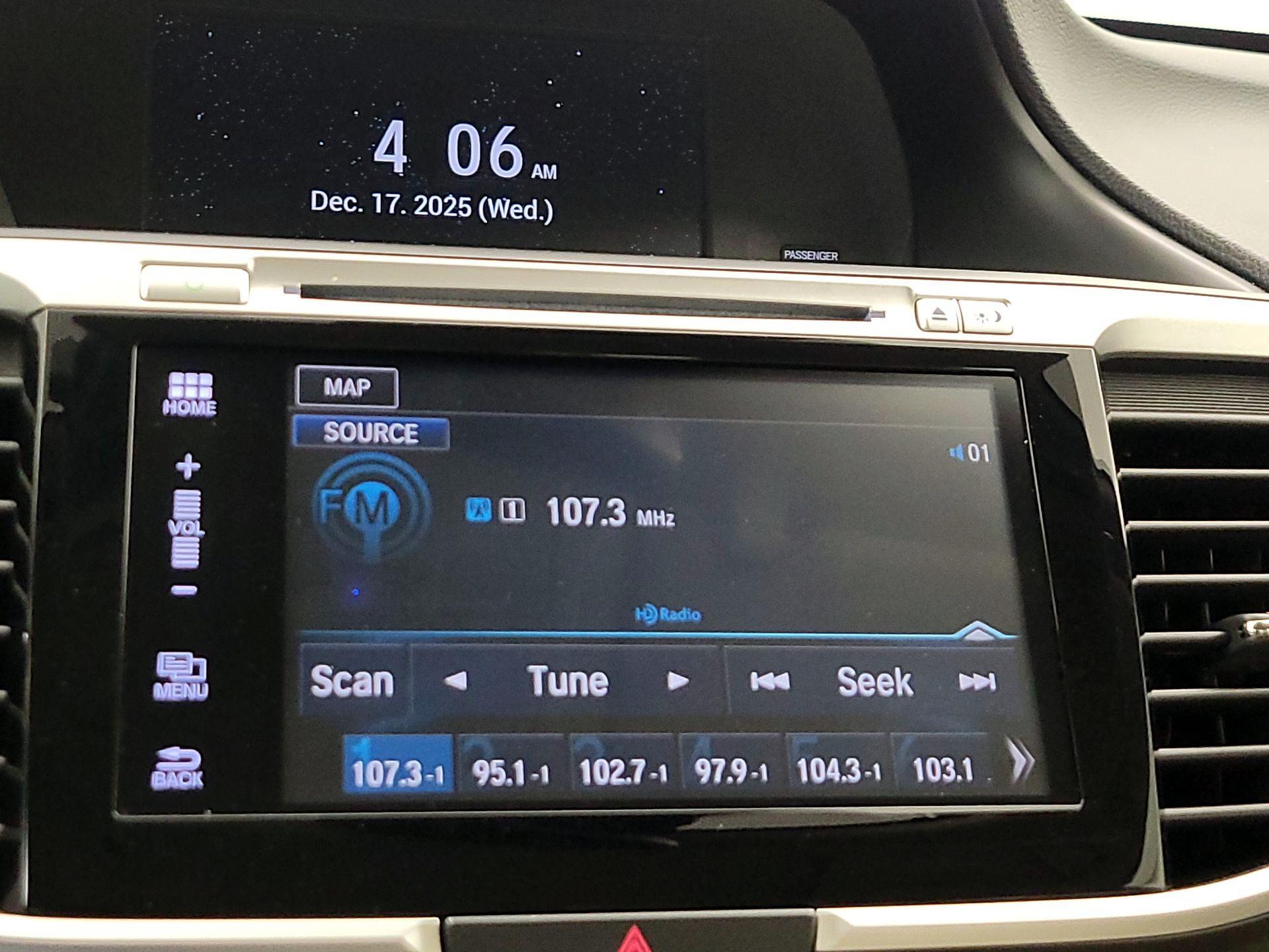 Thumbnail: 2017 Honda Accord - 16