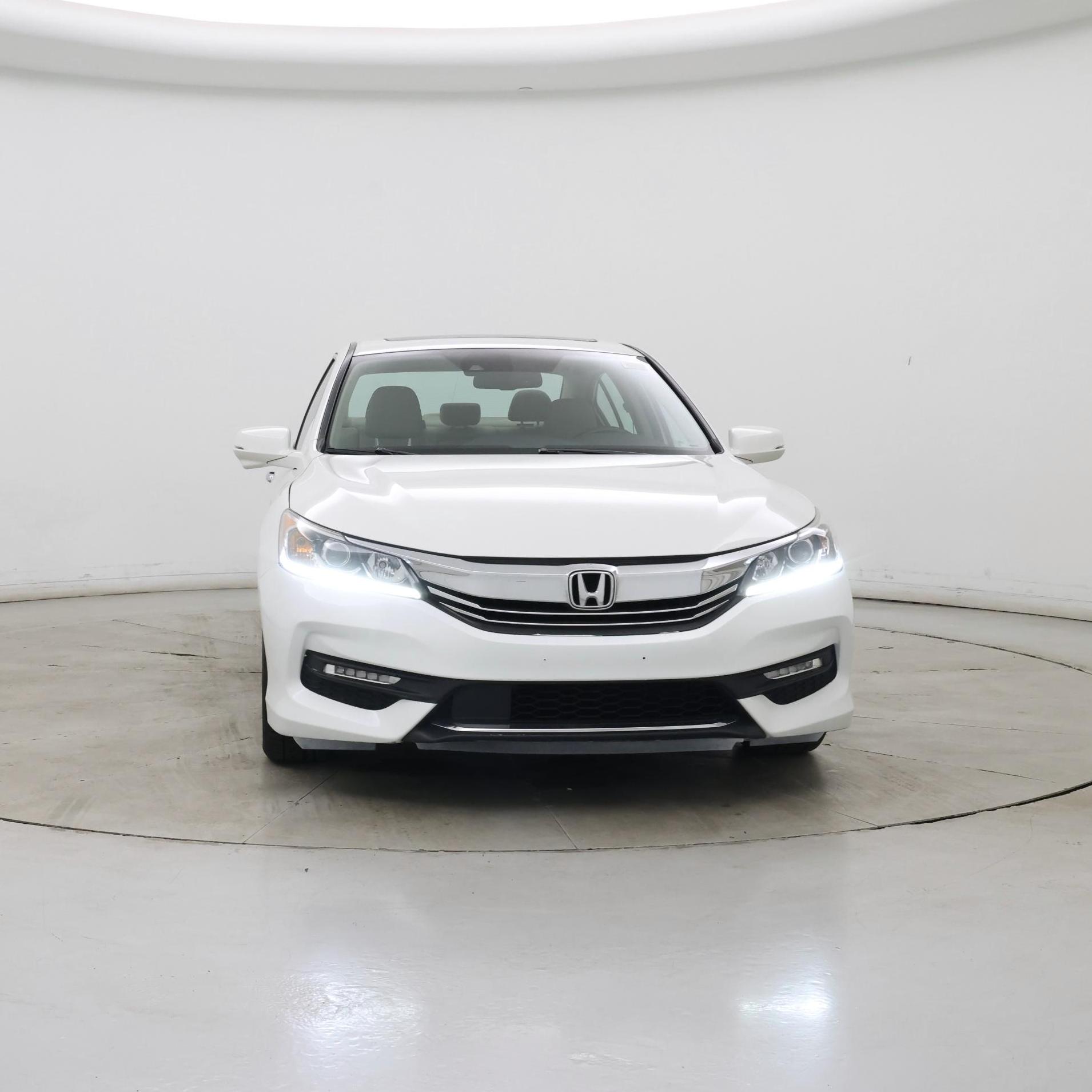 Thumbnail: 2017 Honda Accord - 5