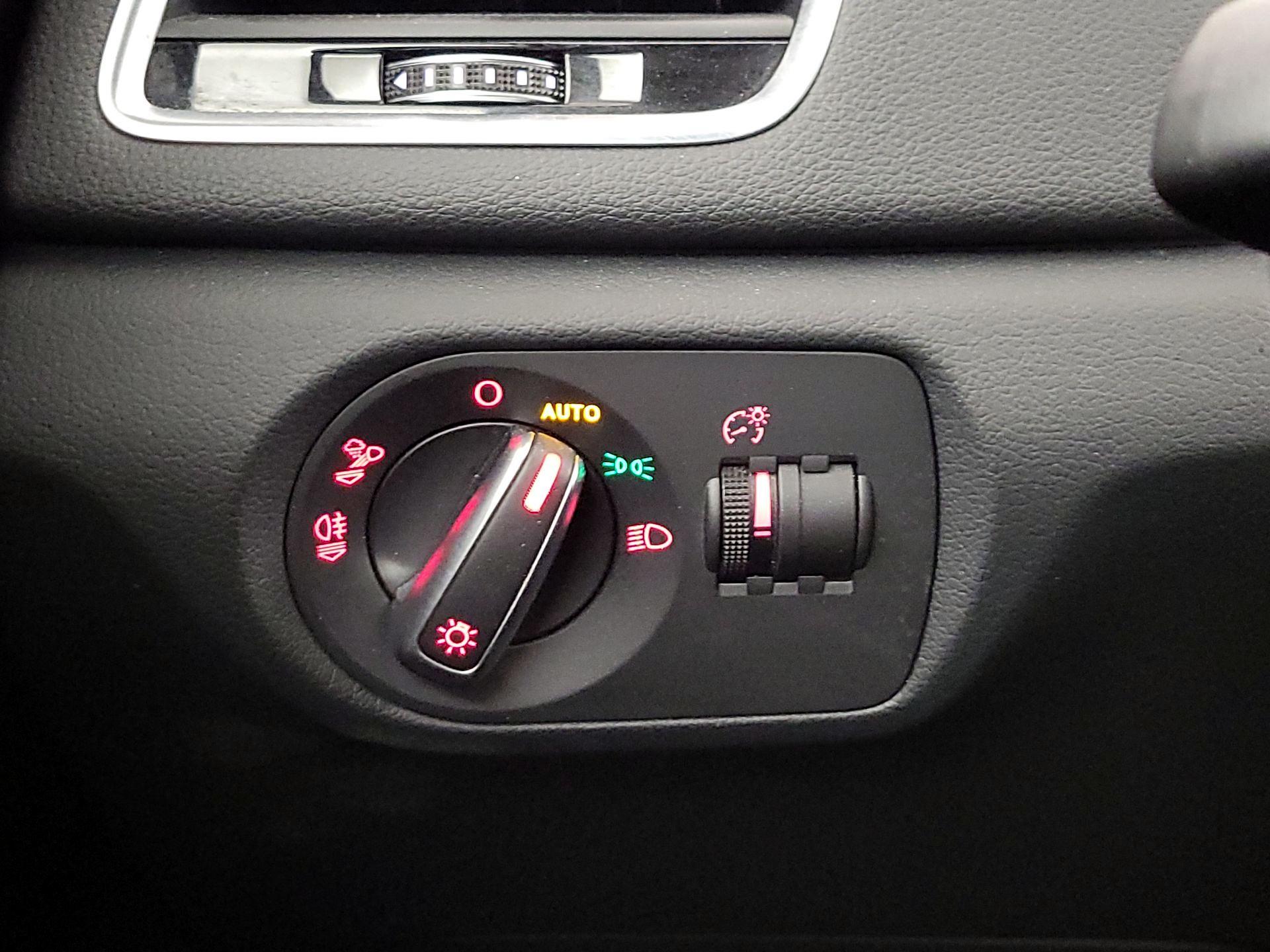 Thumbnail: 2018 Audi Q3 - 13